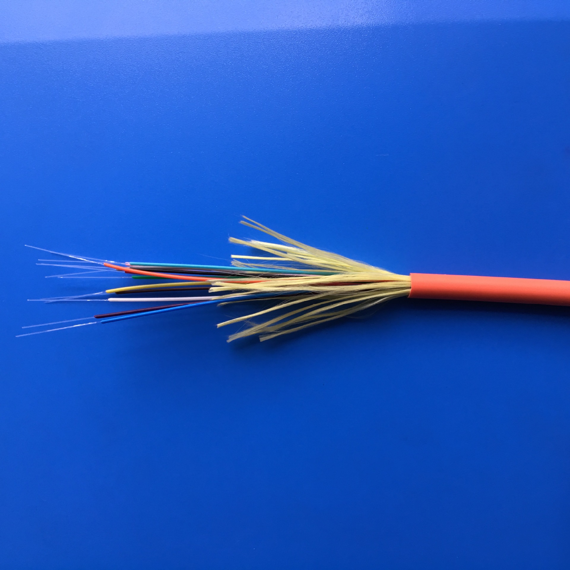 12芯室内万兆束状光缆多模束状紧包光纤光缆厂家专业定制室内光缆