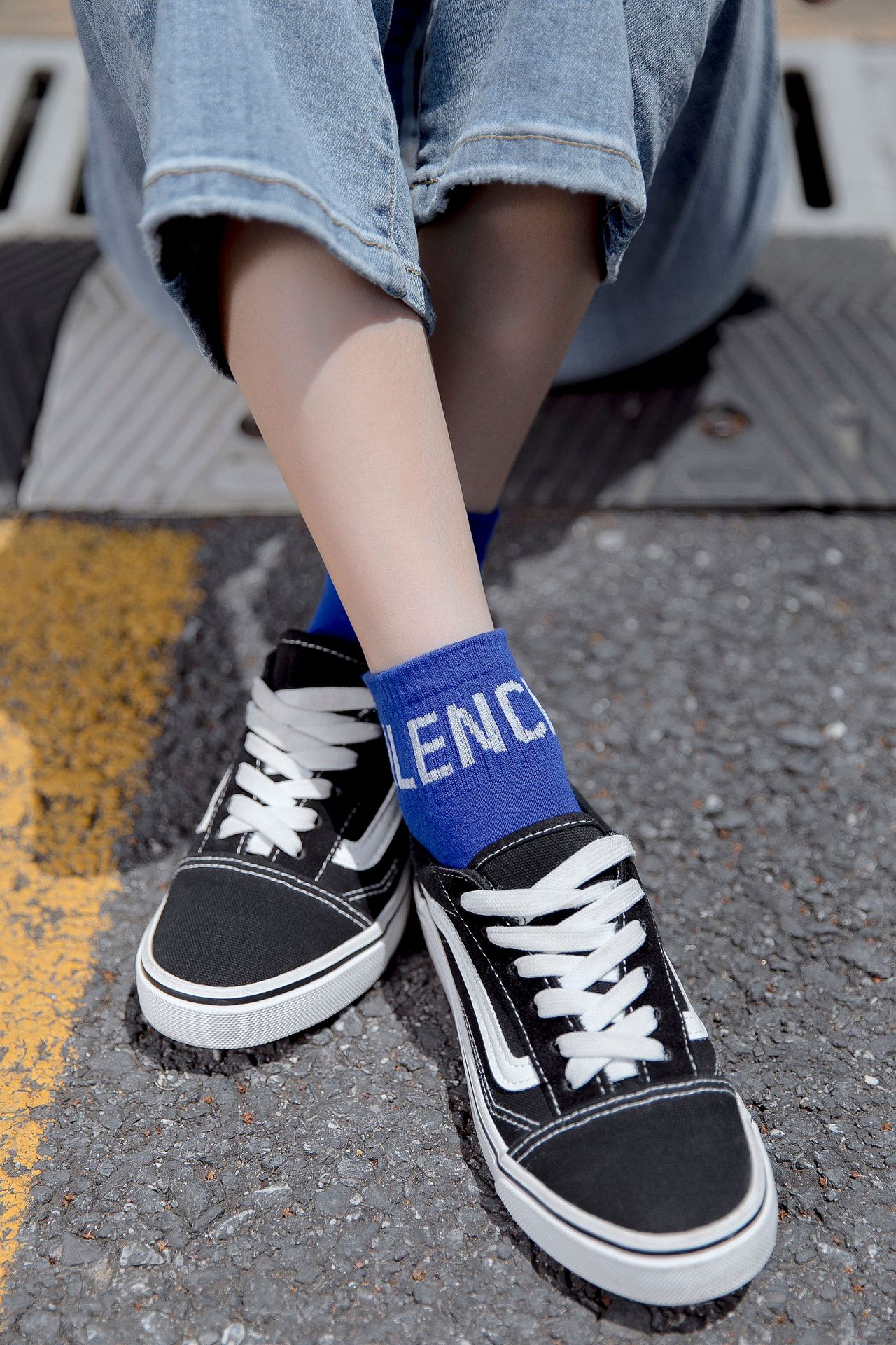 春夏爆款网红字母全棉女式袜子 学院风短筒潮袜女船袜批发