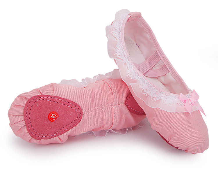 女孩芭蕾舞鞋幼儿园宝宝跳舞鞋韩版舞蹈鞋粉色蕾丝花边软底练功鞋
