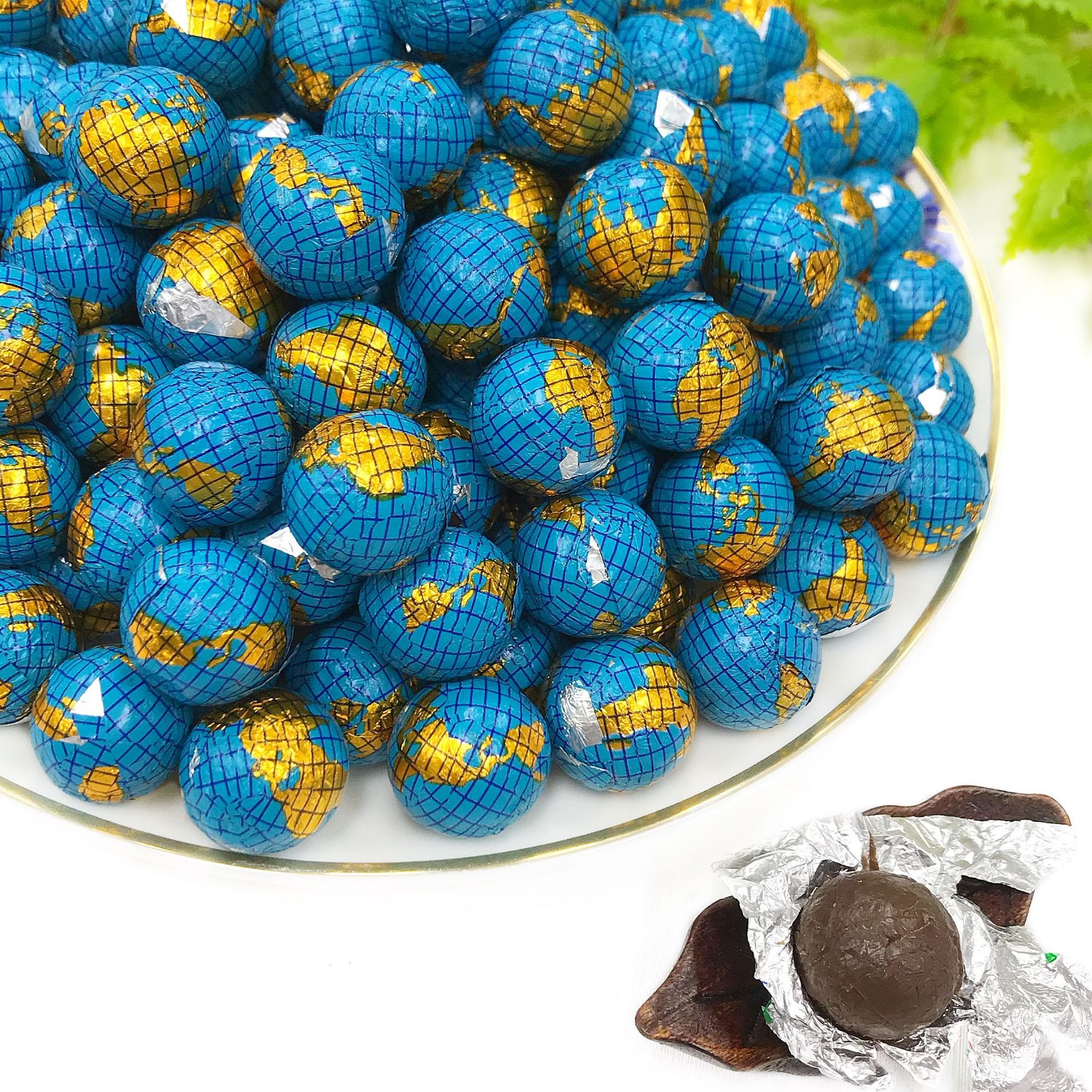 地球形巧克力2.5kg彩色巧克力豆散装批发巧克力糖果零