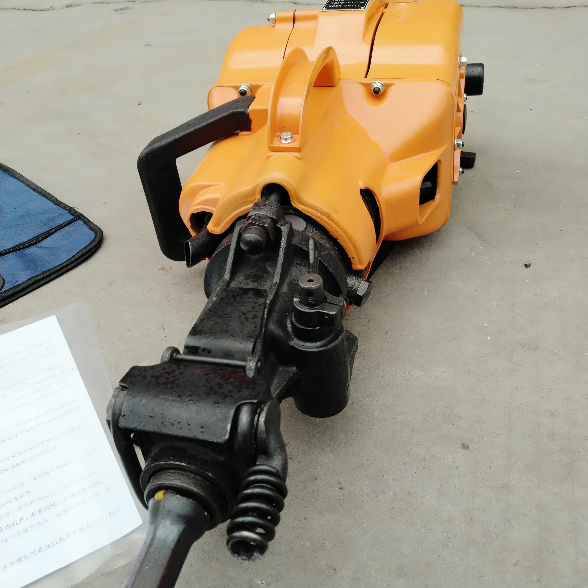 yn27c手持式内燃凿岩机岩石水泥路面冲击破碎稿汽油钻孔凿岩机