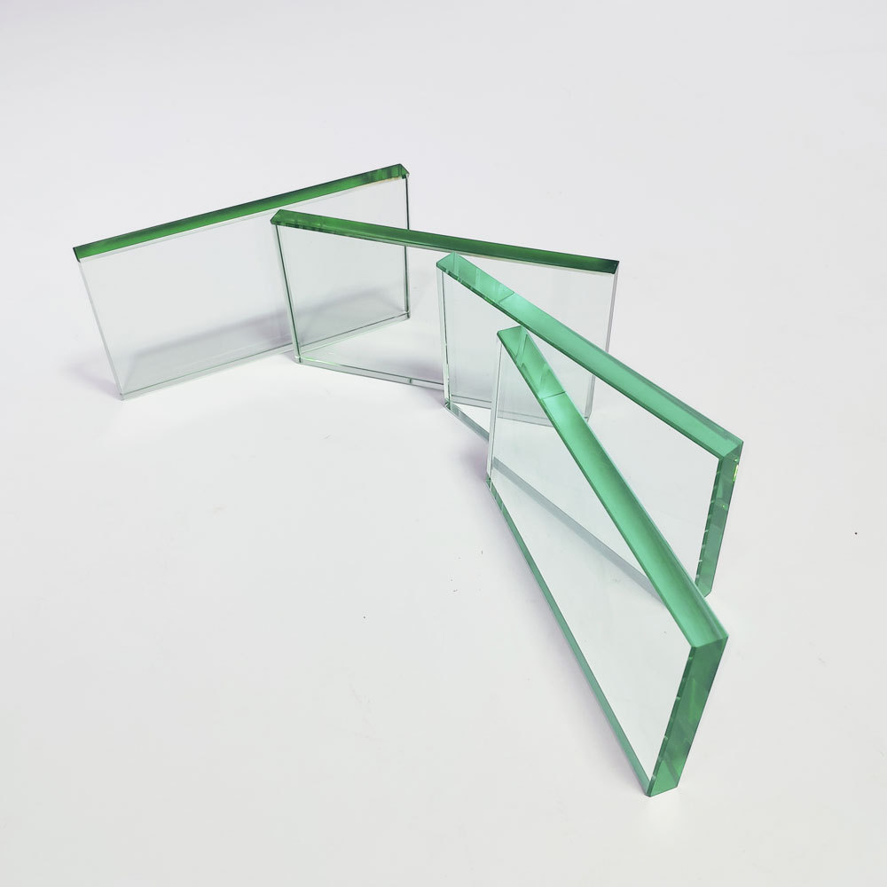 提供小尺寸普白钢化玻璃 小超白钢化玻璃 2-12mm可来图样定制生产