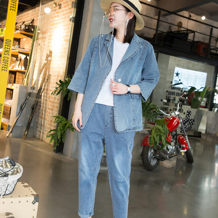 海城市西柳镇盛莎齐舰时尚大码女装店