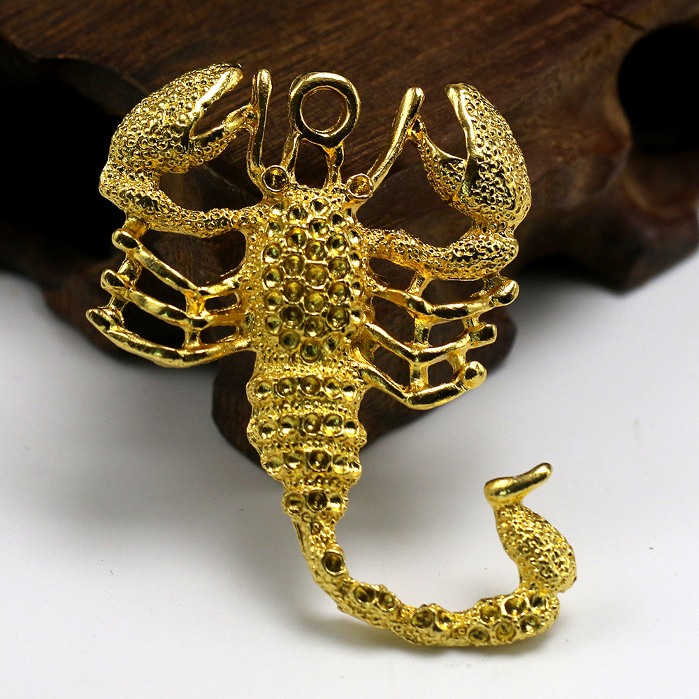 亚马逊爆款 动物类复古合金金色蝎子吊坠ing项链配件厂家直销销售
