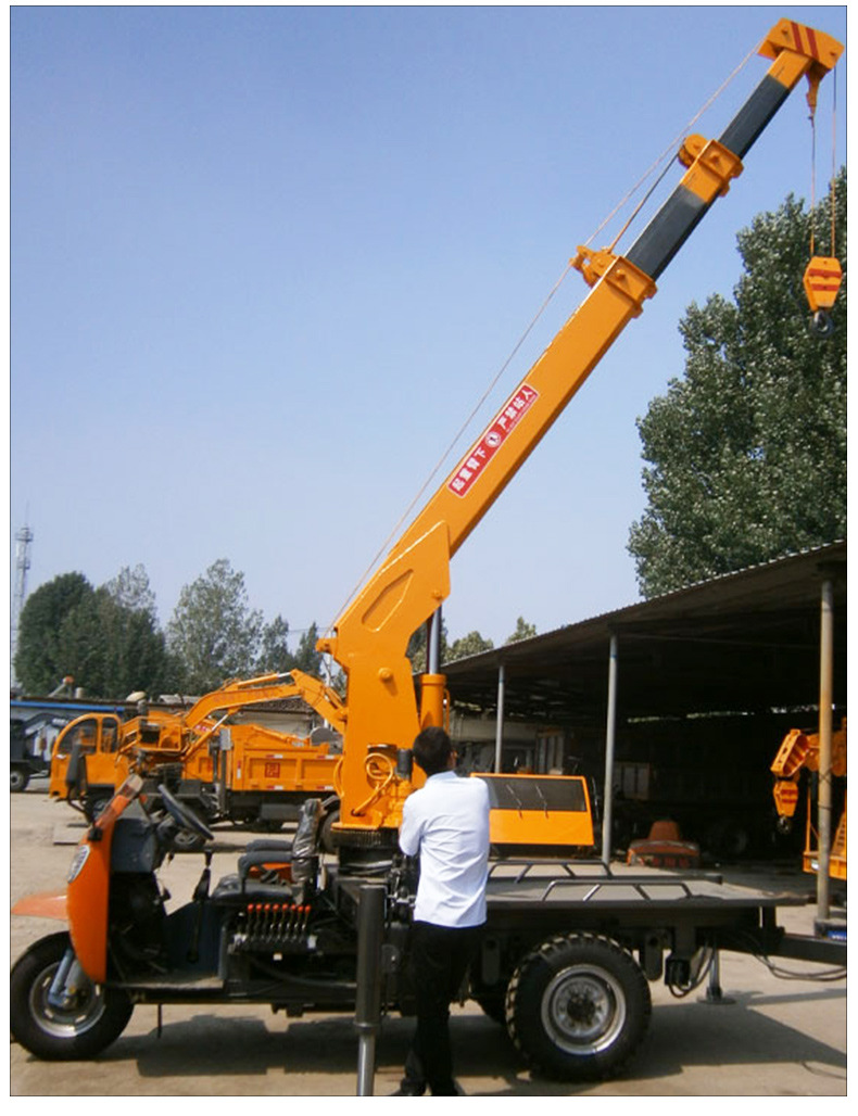 厂家直销车载液压三轮随车吊 三轮随车起重2吨小型农用三轮随车吊