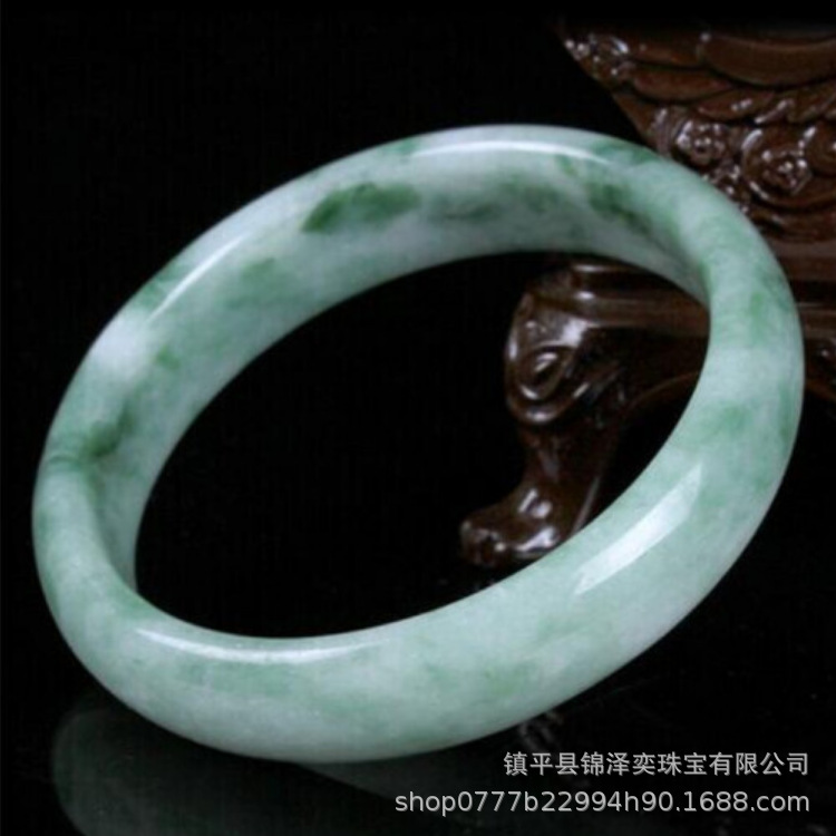 Factory Direct Sales Natural Guizhou Emerald Bracelet Emerald Bracelet Jade Bracelet Wholesale Boutique Jade Light Green Floating Green Bracelet