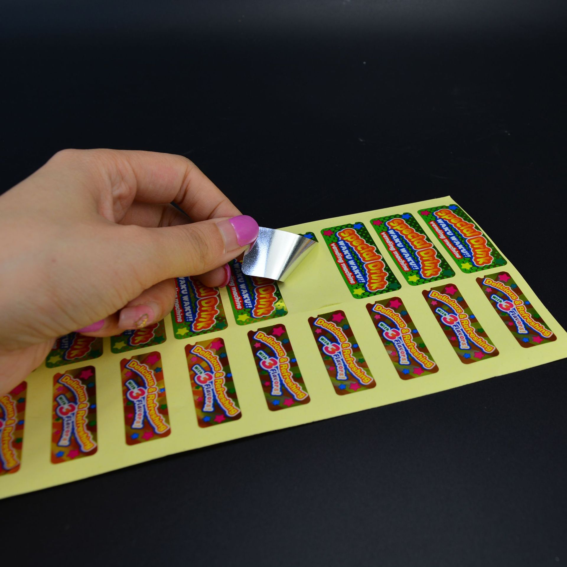 深圳亮银彩色标签 印刷彩色不干胶标签厂家 商标贴纸定做