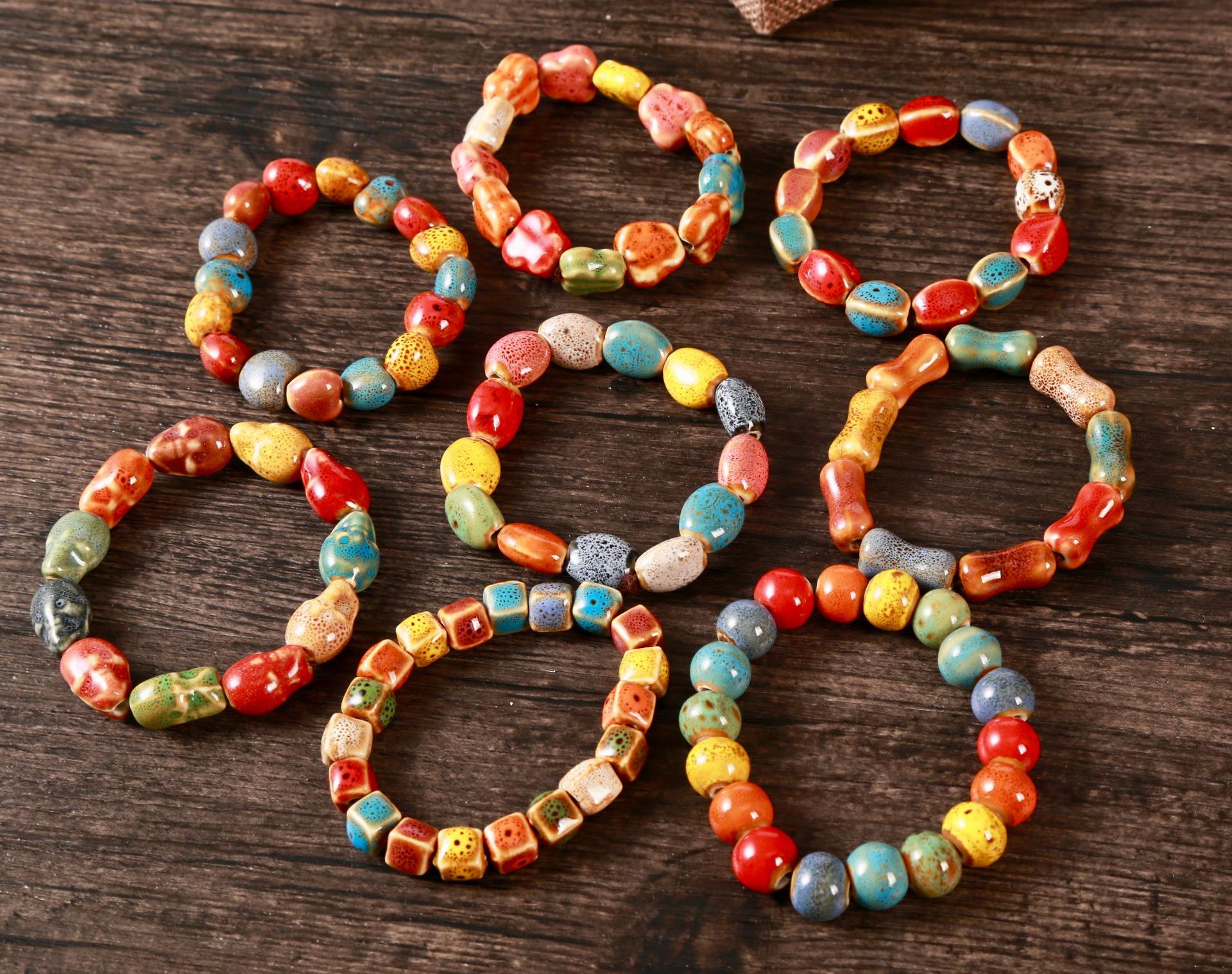 厂家直销陶瓷风花釉全珠手链景区热销彩色陶瓷情侣手串民族风饰品