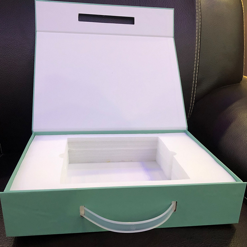 厂家定做中小学图书包装盒印刷亚膜手提式翻盖厚纸板包装盒可定制