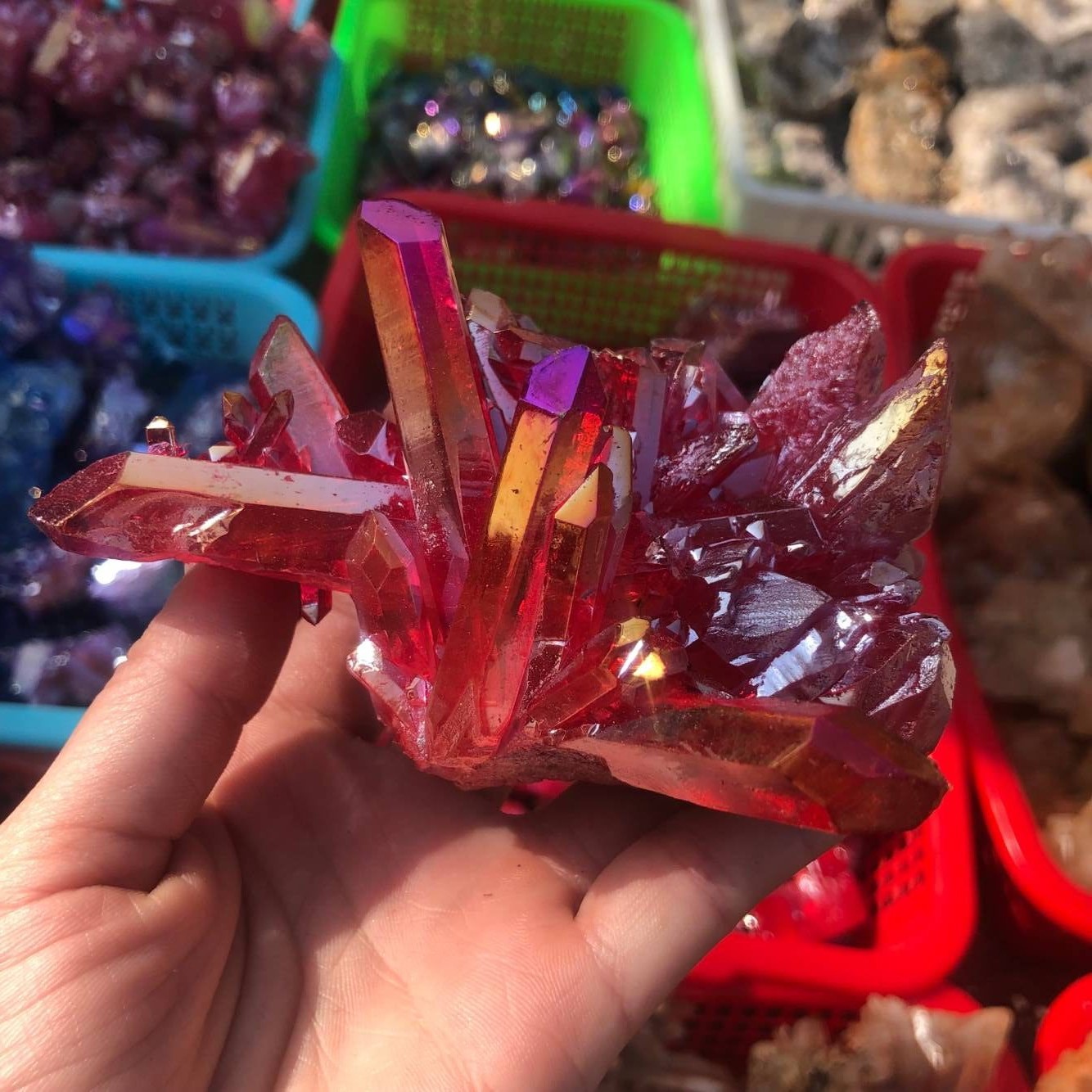 电镀七彩虹红水晶簇摆件水晶柱水晶原石晶簇摆件