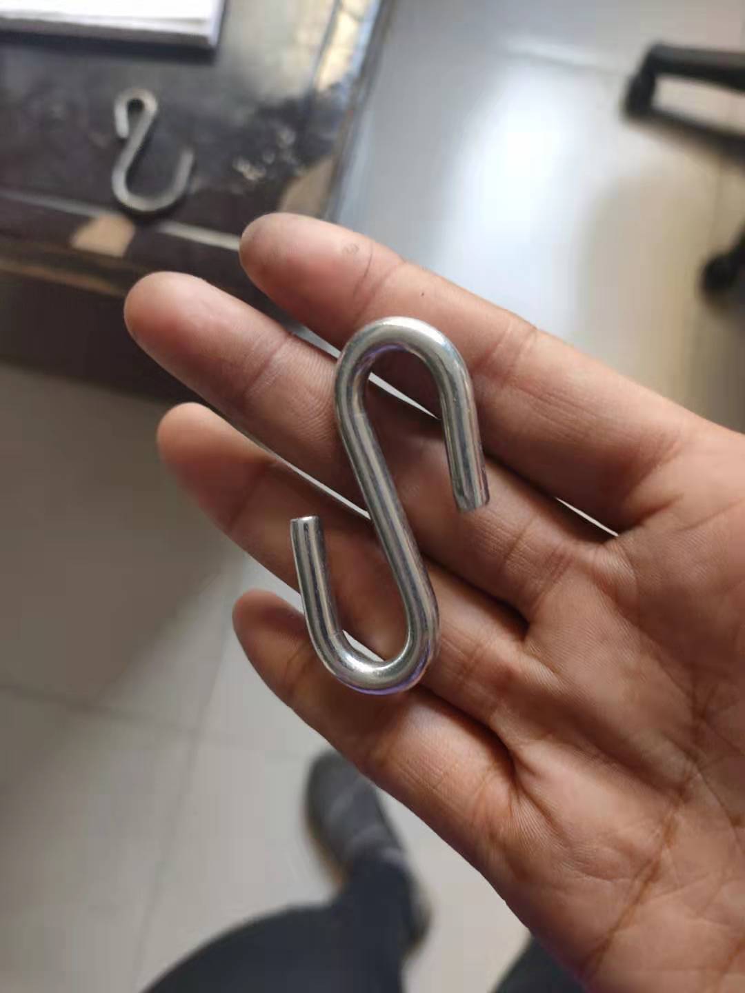 厂家供应多规格镀锌s型铁钩 装饰用s挂钩 可加工定制 3mm-8mm