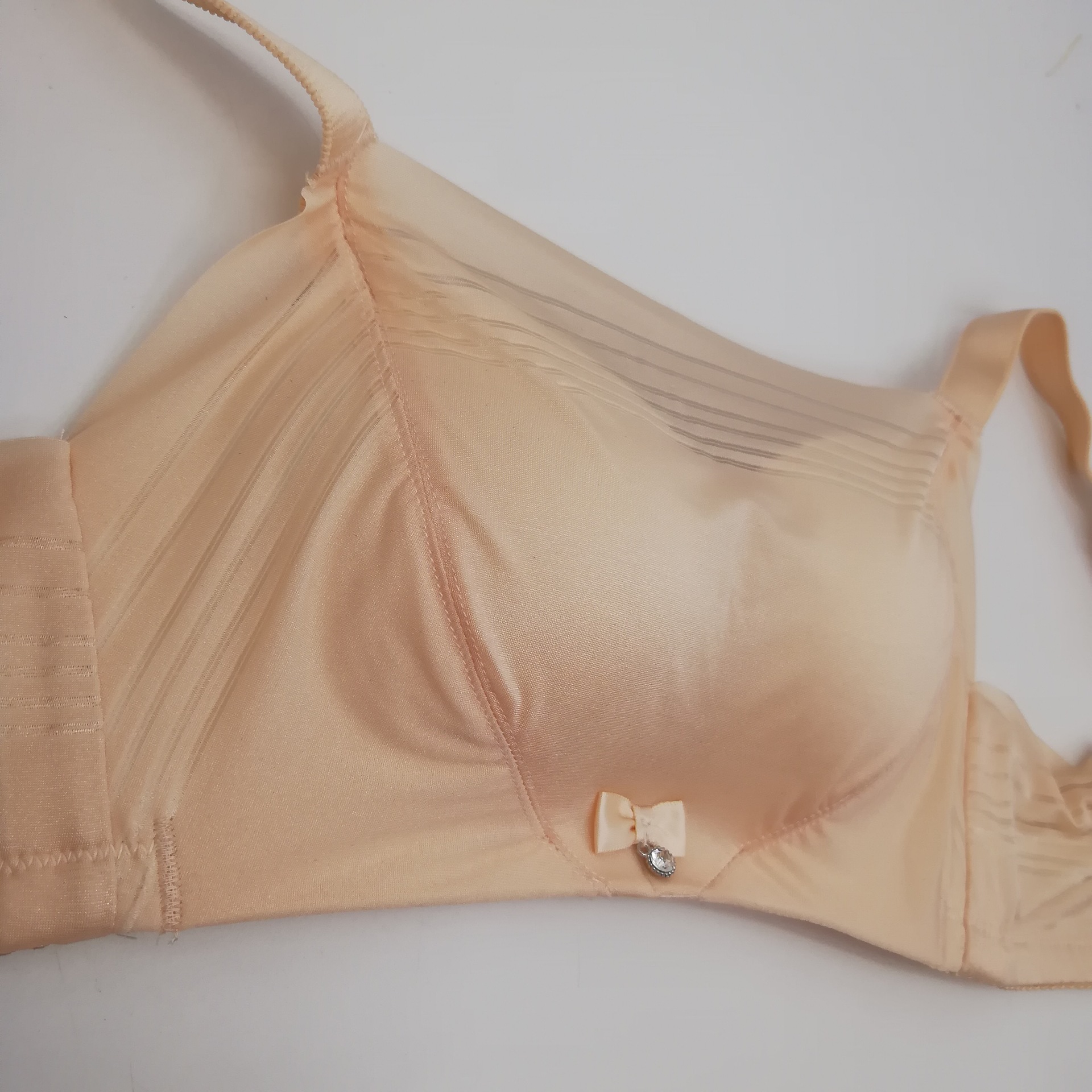 品牌无钢圈调整型聚拢蕾丝抹胸款 薄杯 34b-40b 1827