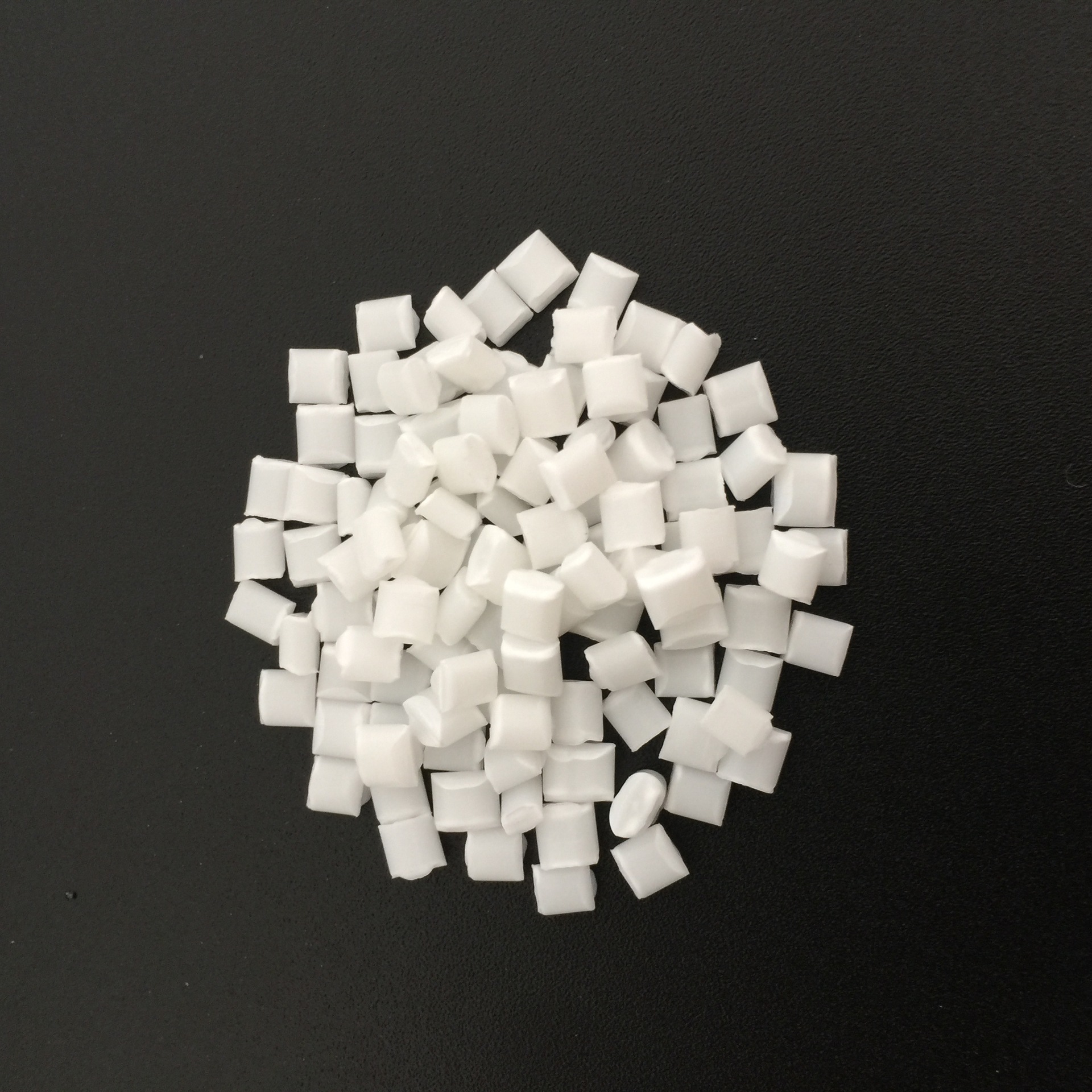 厂家改性加40%滑石粉填充pp料 尺寸稳定性 高刚性 耐冲击聚丙烯pp