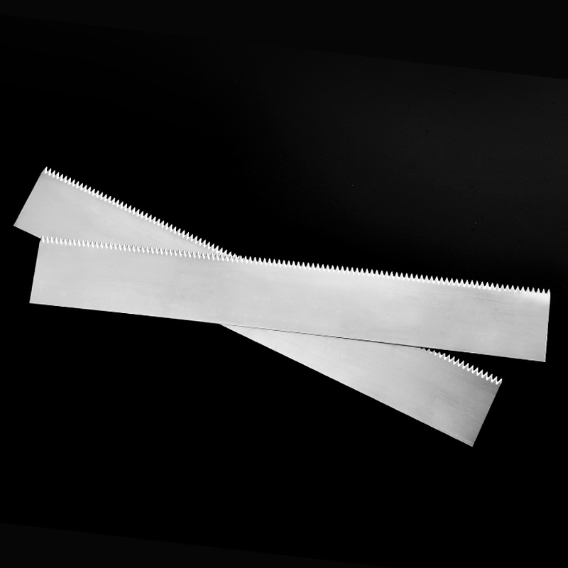 厂家直销不锈钢奶茶机刀片锯齿刀片快餐盒刀片机械加工刀片