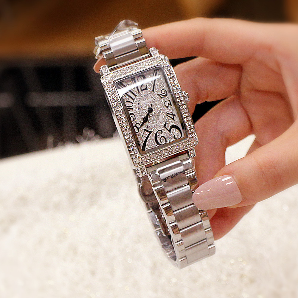 网红2019新款正品时尚潮流手表女满钻长方形钢带镶钻石英防水腕表