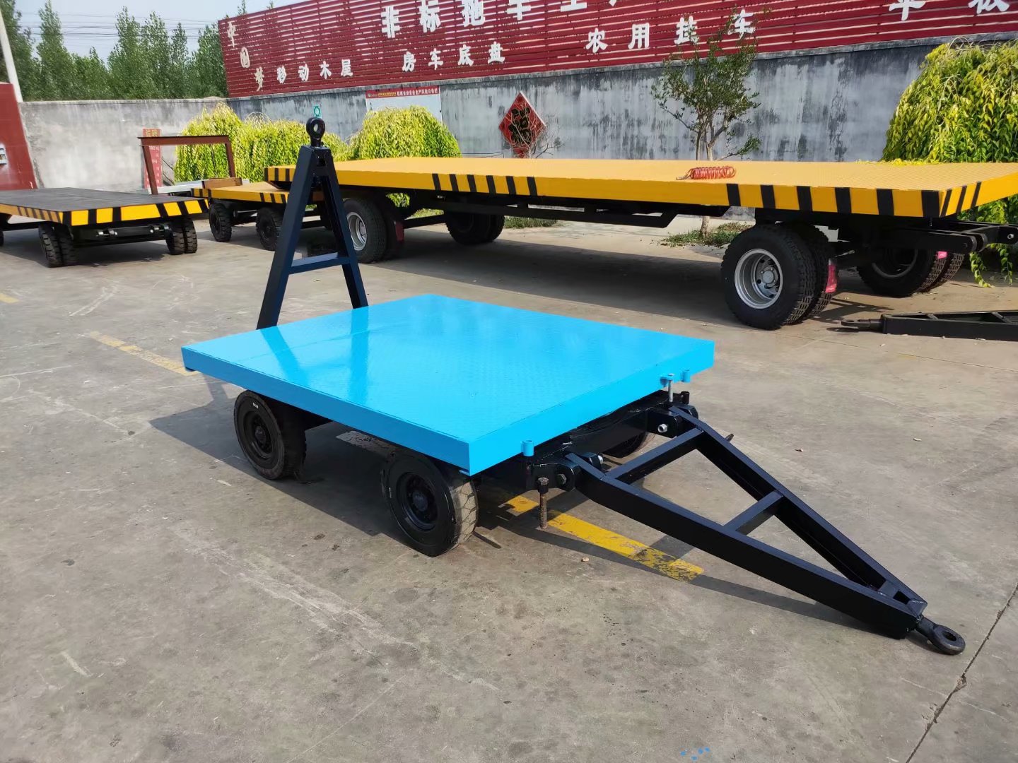 89吨平板拖车 双向牵引 厂家供应