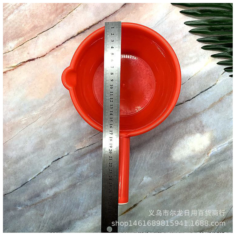 Household Red Bailer Bailer Large Long Handle Solid Color Plastic Water Ladle Bailer Bailer Kitchen Supplies Two Yuan Store Hot Sale