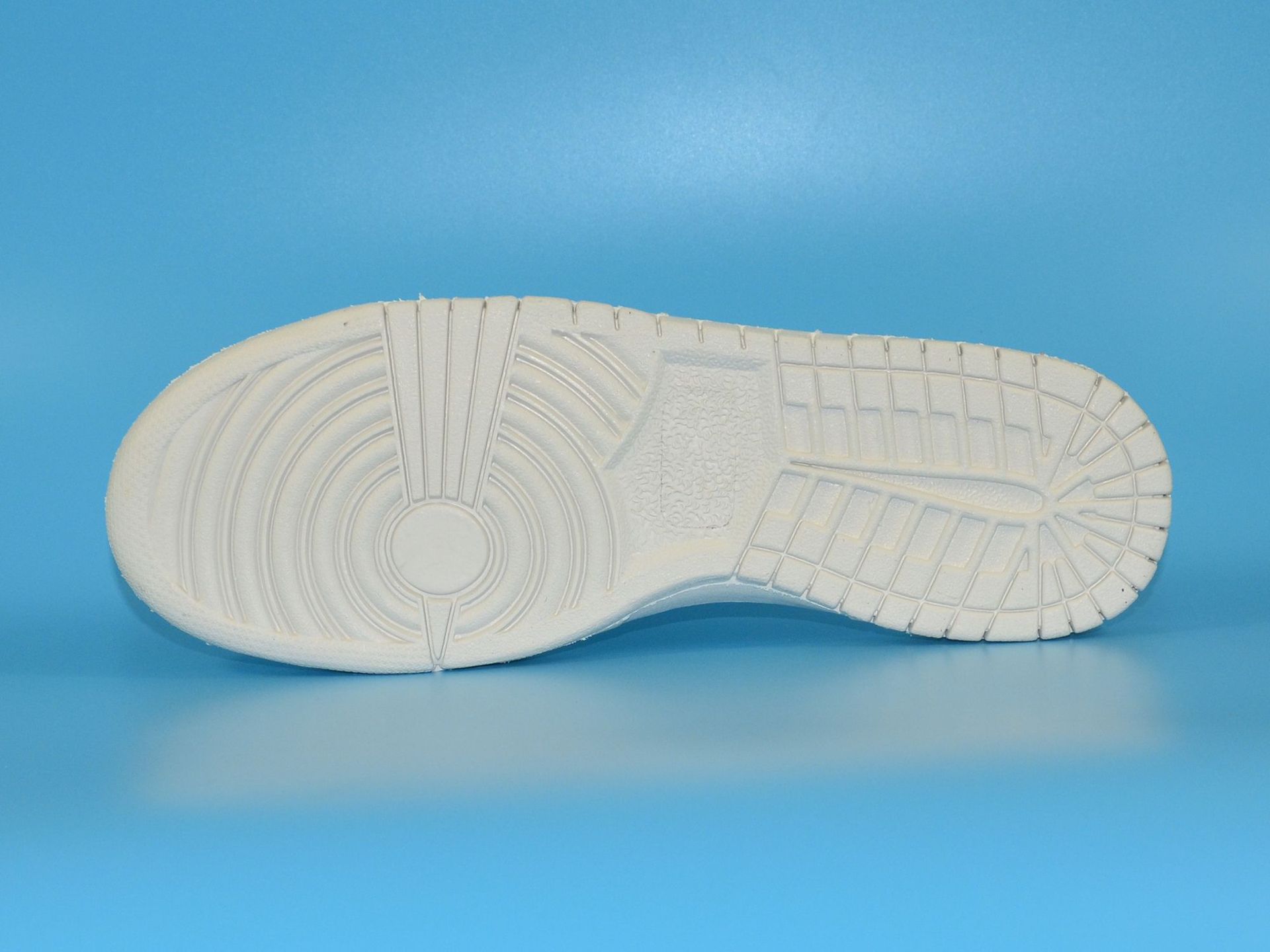 aj运动休闲男女款小白鞋滑板鞋橡胶鞋底 rubber sole 橡胶大底