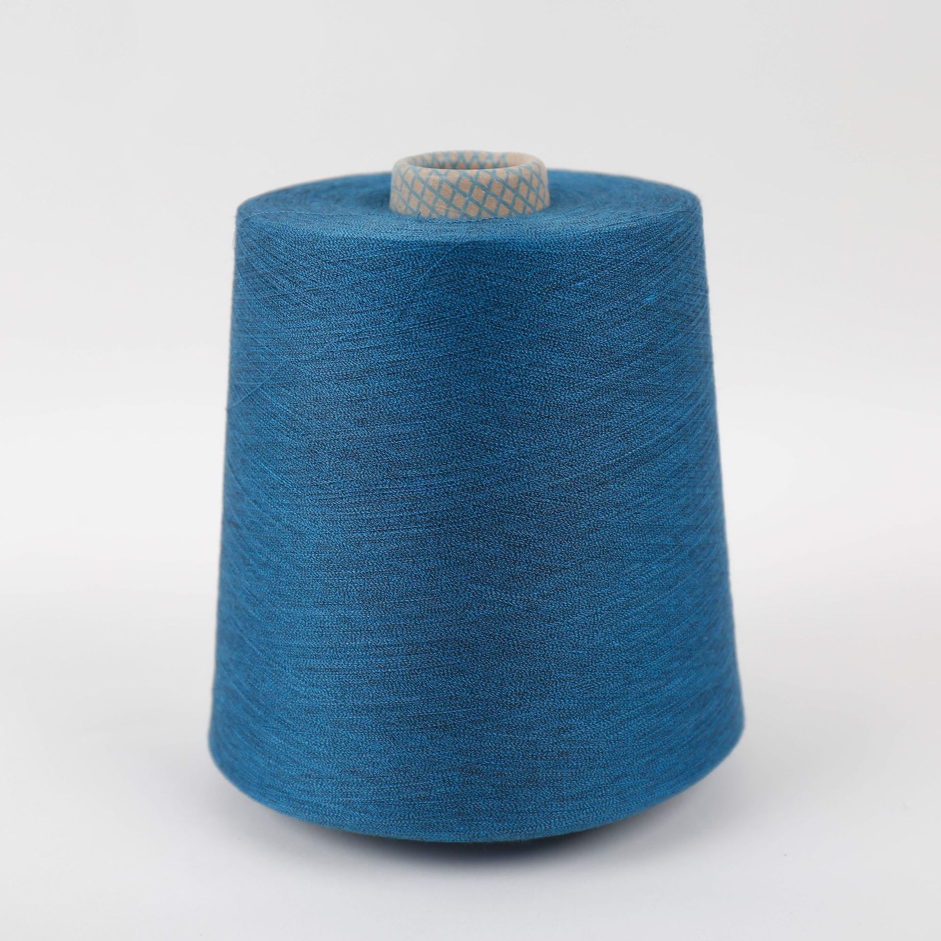 圣泉集团生物质石墨烯锦纶长丝1% 70d/48f