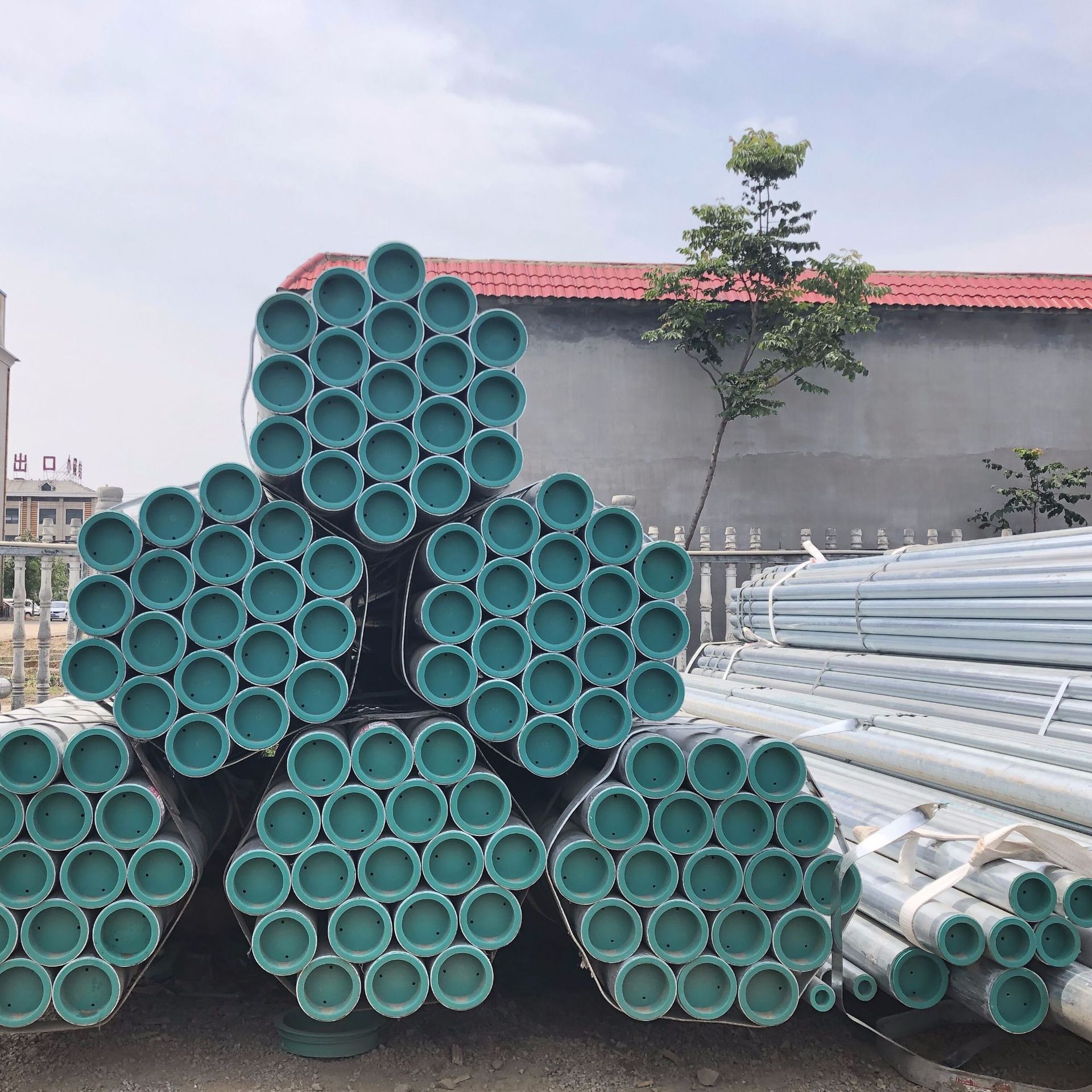 泰安现货有发衬塑管dn15dn200衬塑复合钢管热镀锌库存充足