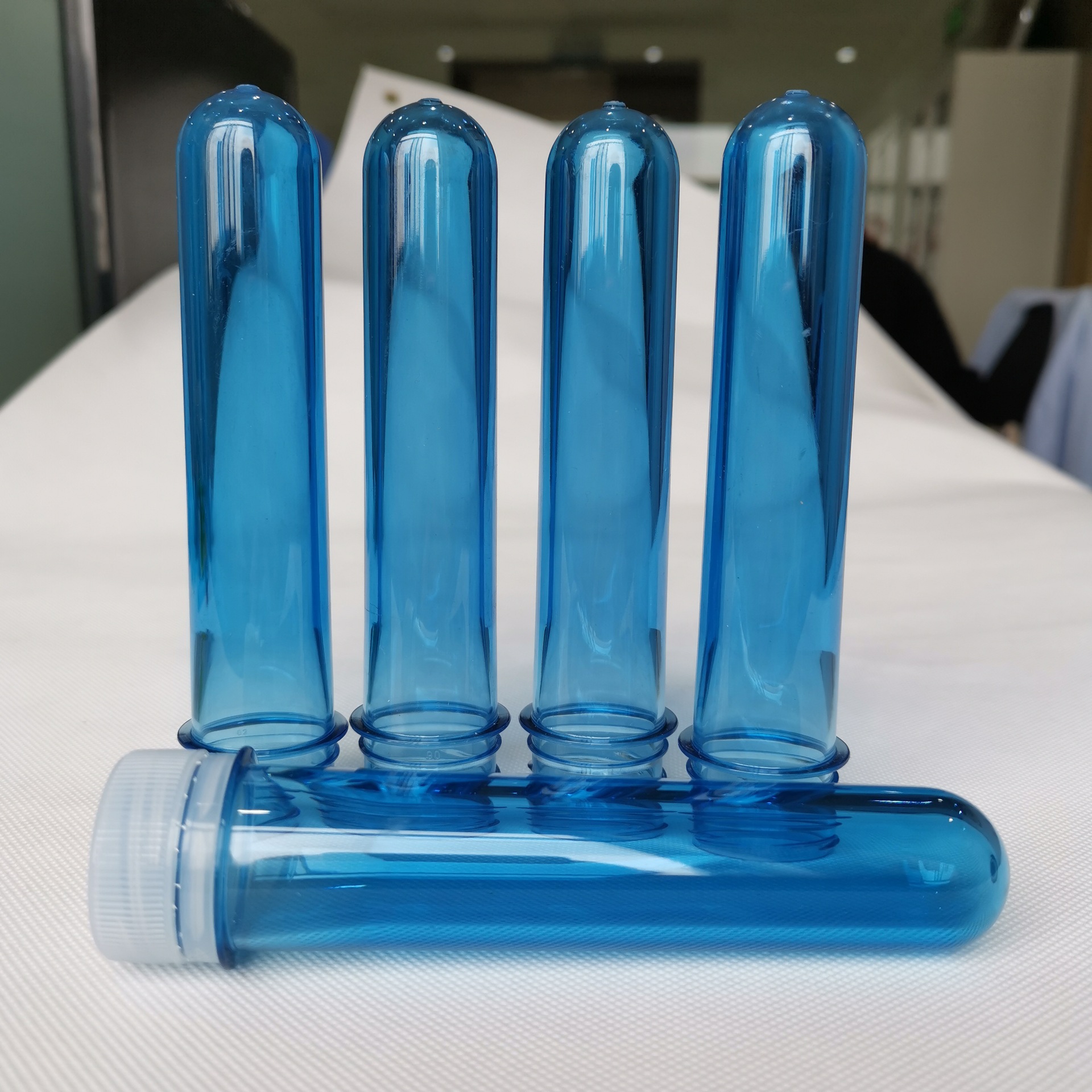 pet瓶胚3025标准口30牙矿泉水怡宝瓶37克15l水瓶可订购克重颜色