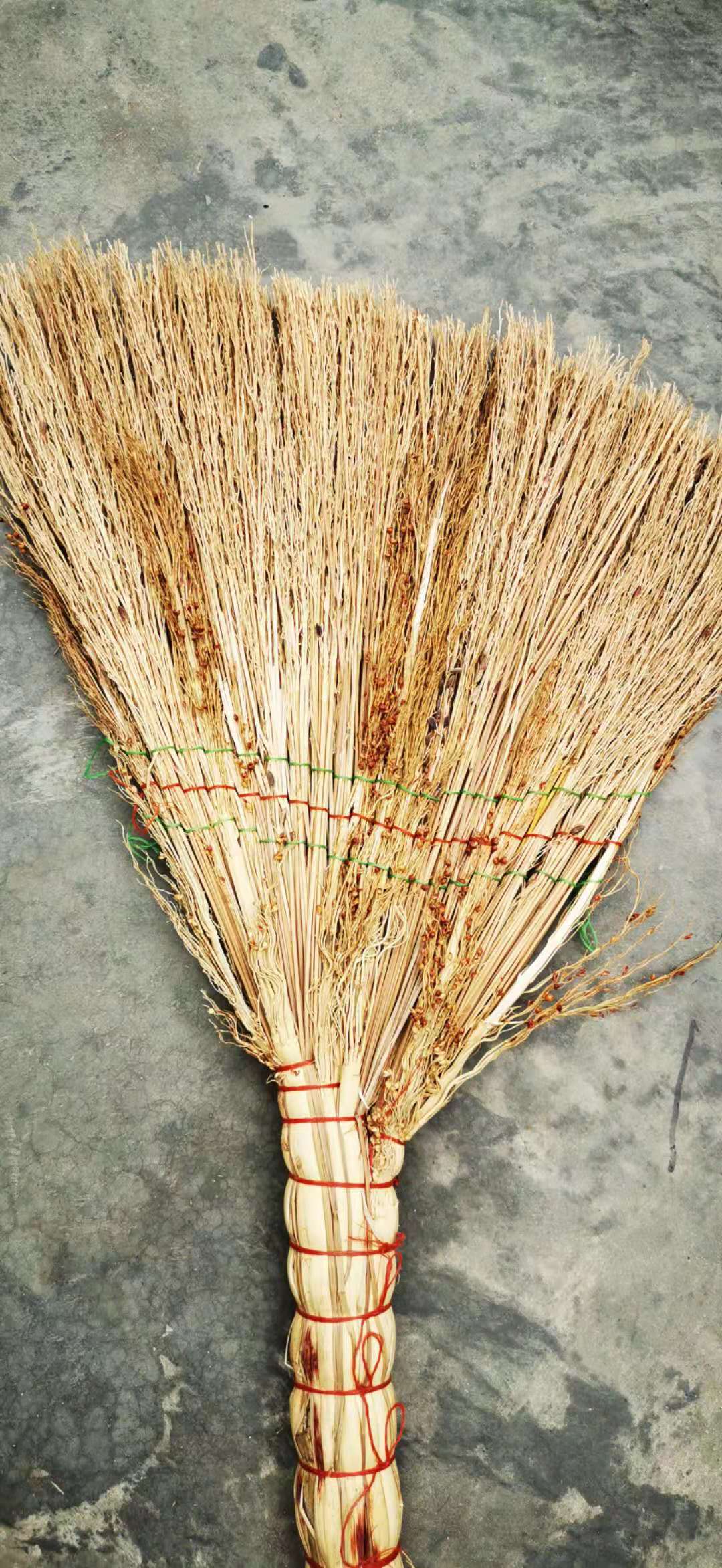厂家直销 黄金丝苗加稻草苗小笤帚,小扫帚,小扫把卫生工具