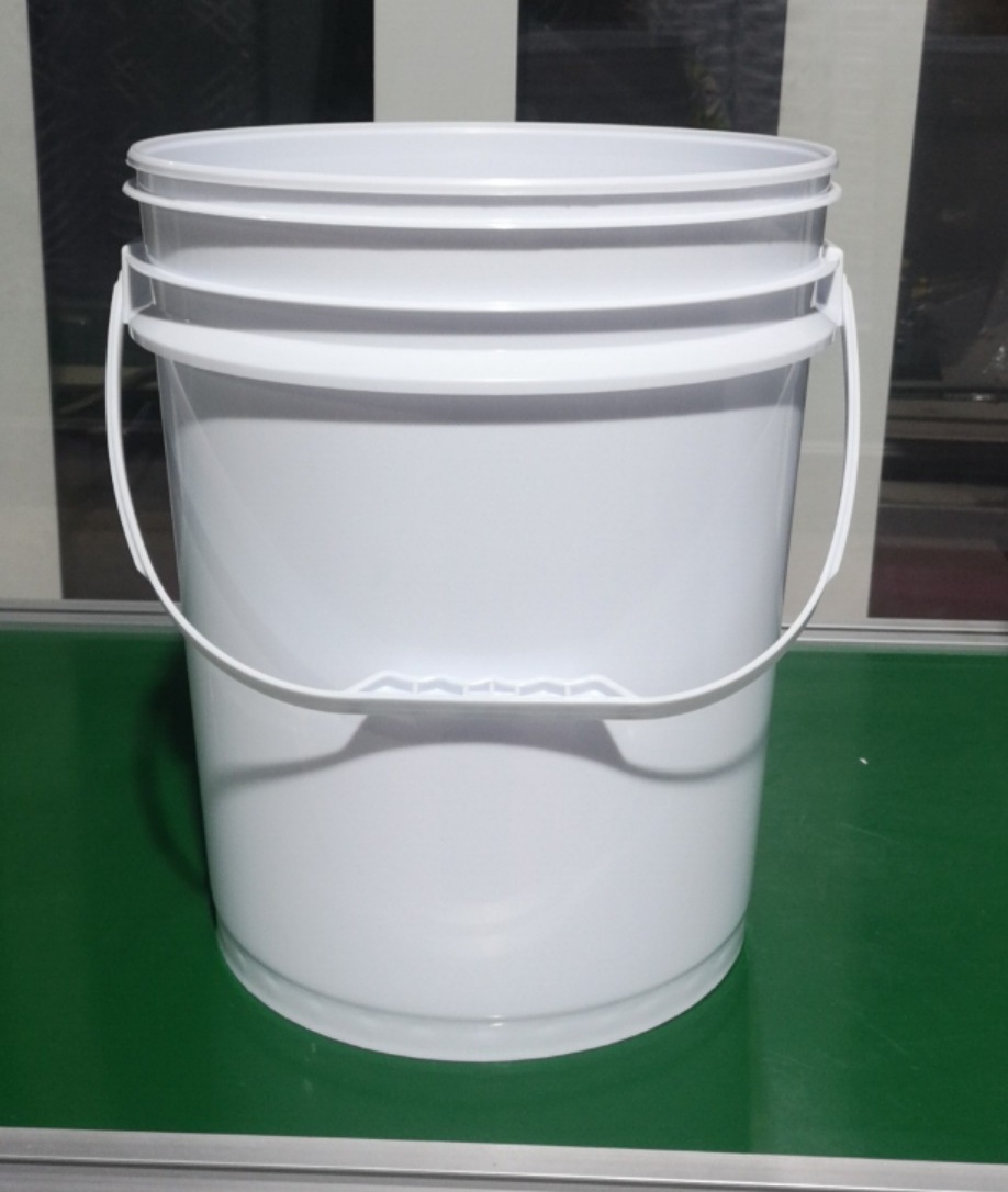 18公斤广口塑料桶 18升涂料油漆桶 18l建材原料桶 现货 带盖 厂家