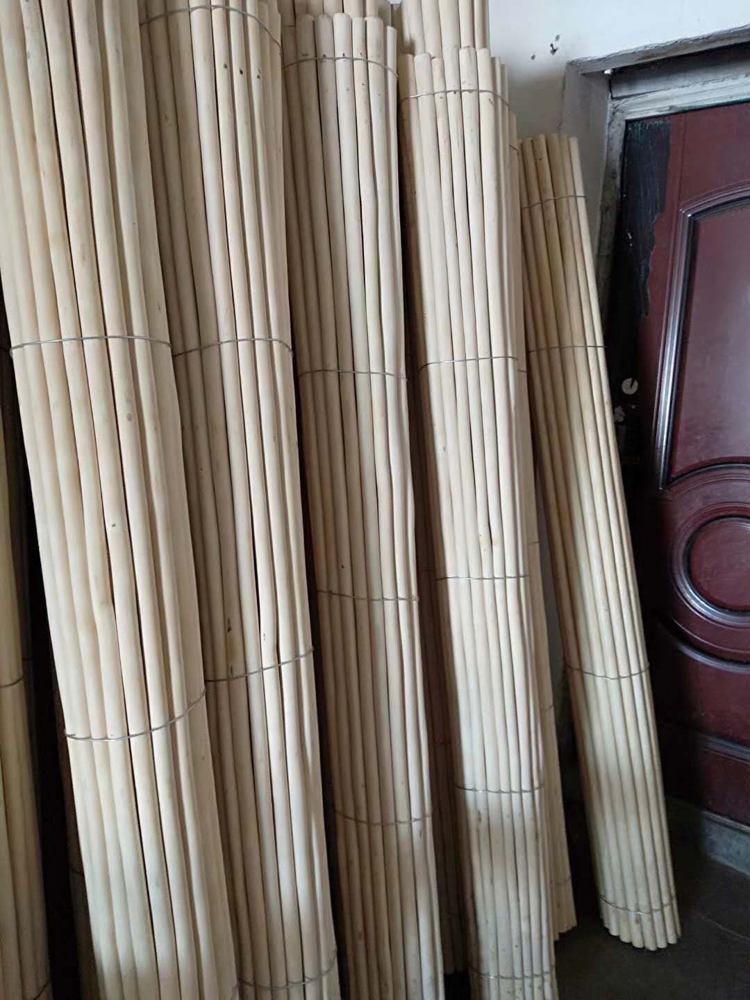 源头厂家 白蜡杆 武术棍 少林寺训练棍 武术学校用品