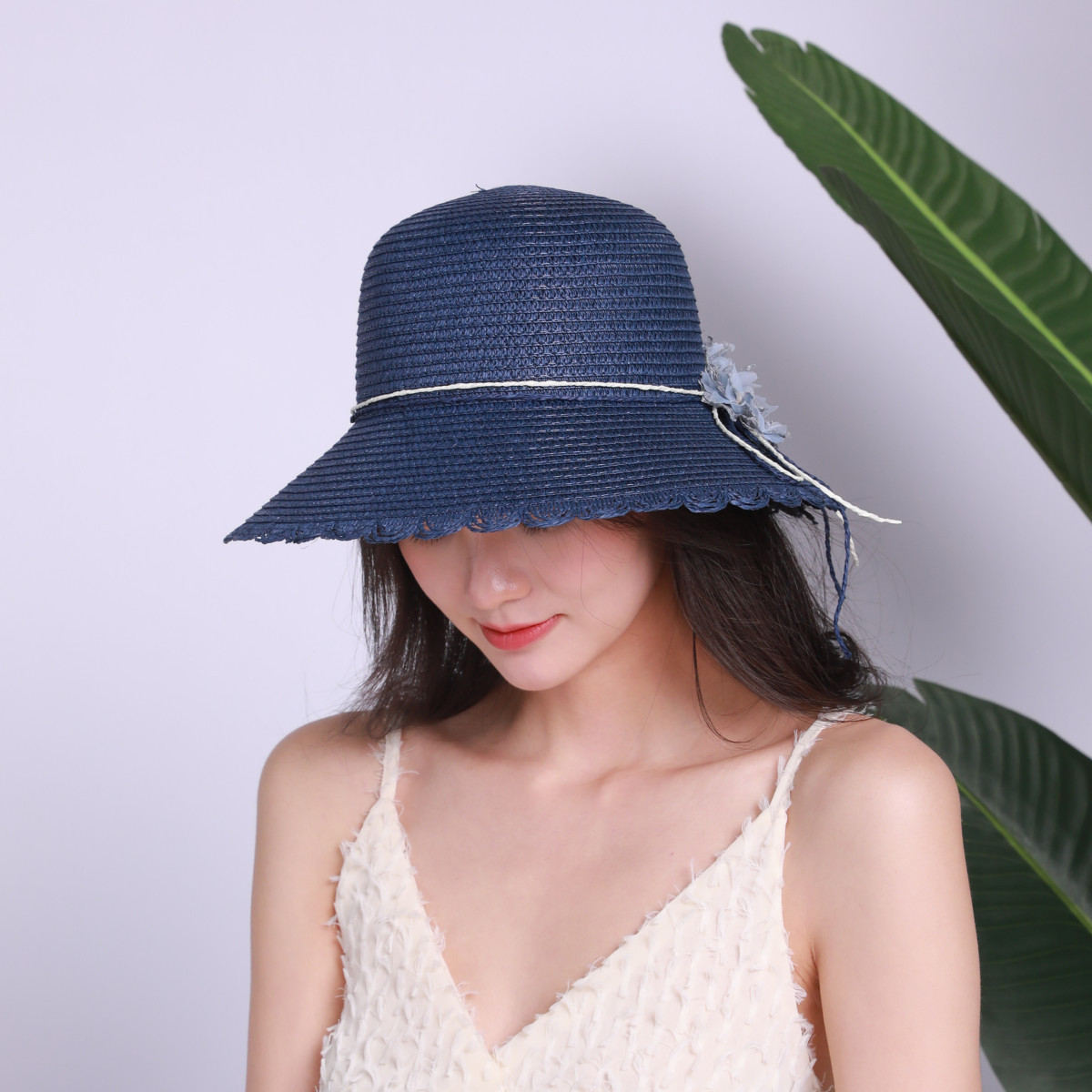 帽子春夏天女士草帽网纱花朵珍珠镶钻花盆帽防晒太阳蝴蝶结沙滩帽