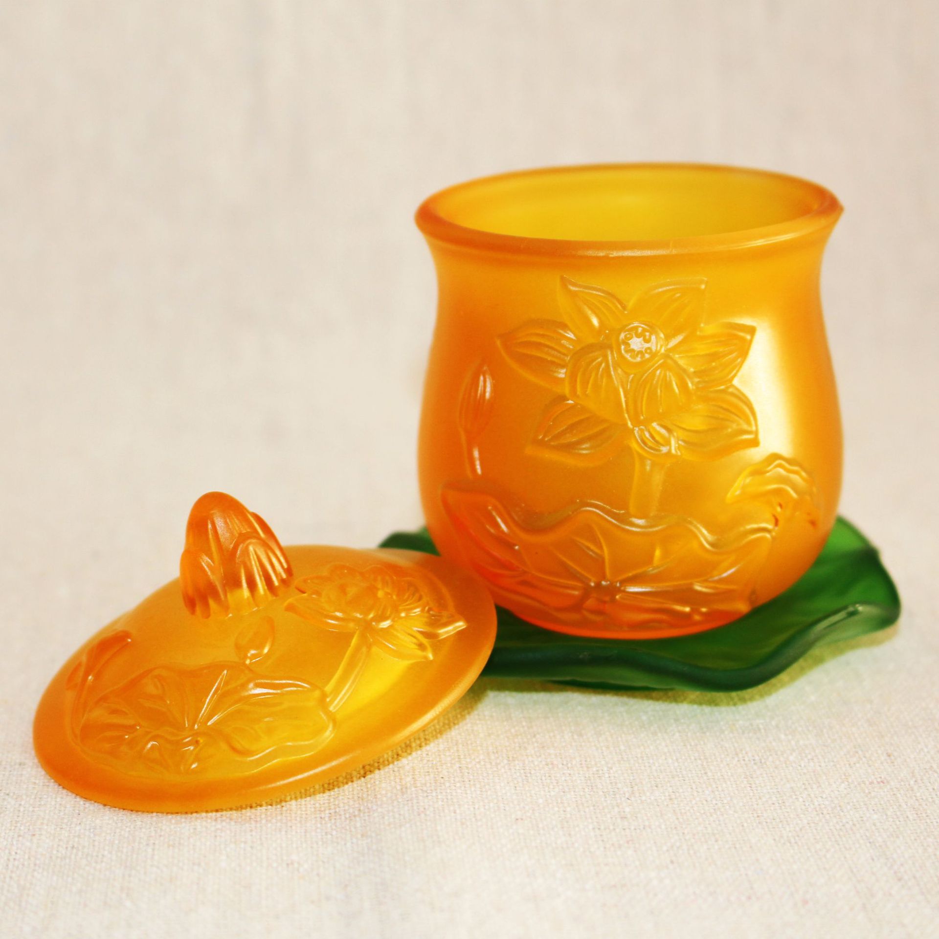 佛教用品家用佛堂供具圣水杯 居家礼佛琉璃净水杯莲花供水杯批发