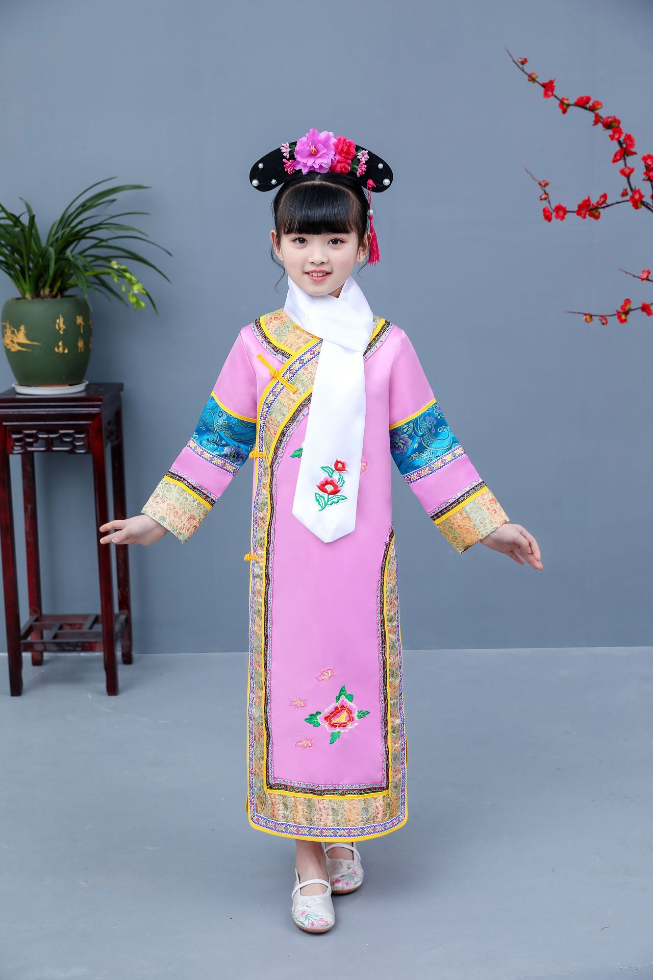 女童格格服 宫廷公主儿童清朝服装长袍衣服旗服满清服装