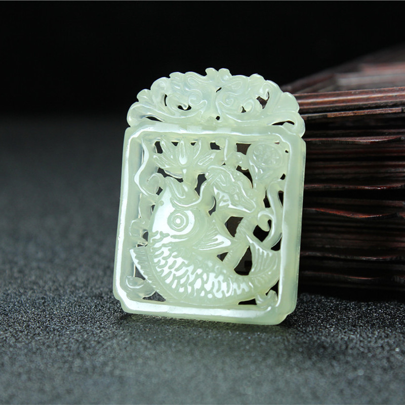 岫玉镂空玉佩连年有余鲤鱼闹莲男女款玉石吊坠挂件 手工diy饰品