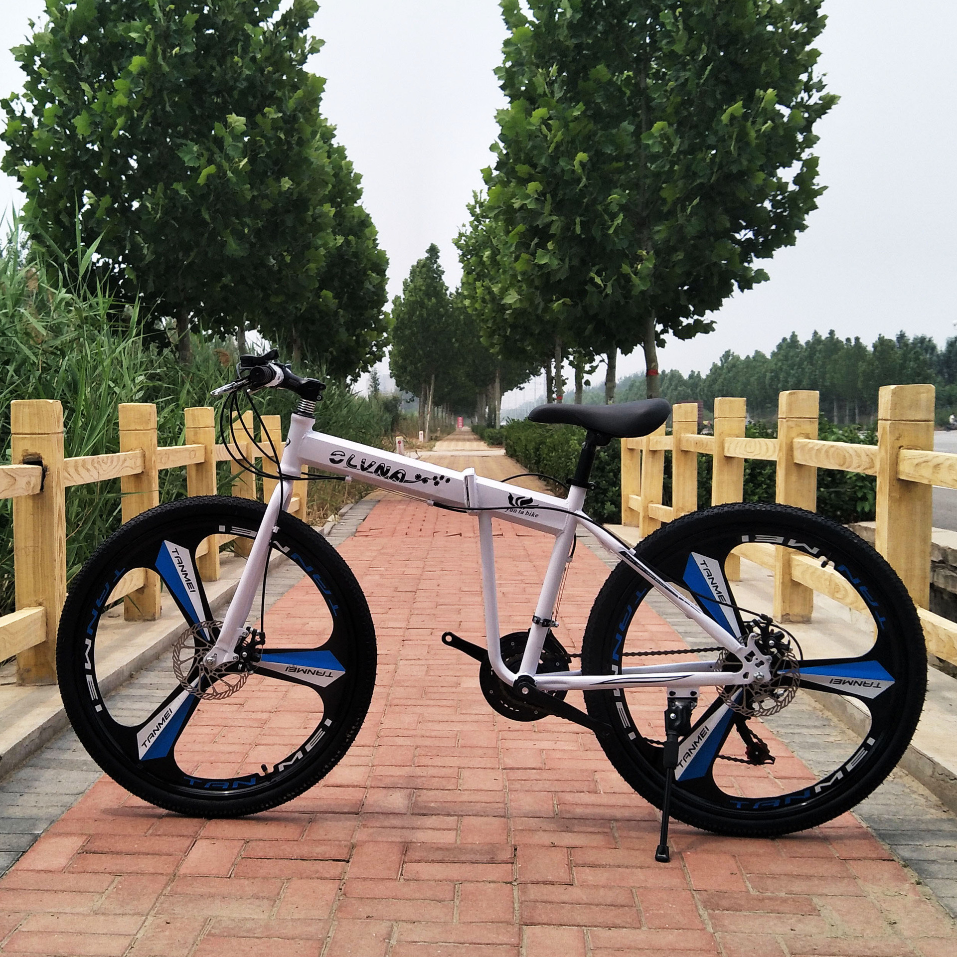 促销x6山地自行车碳钢一体轮26寸折叠学生礼品车男女车越野山地车