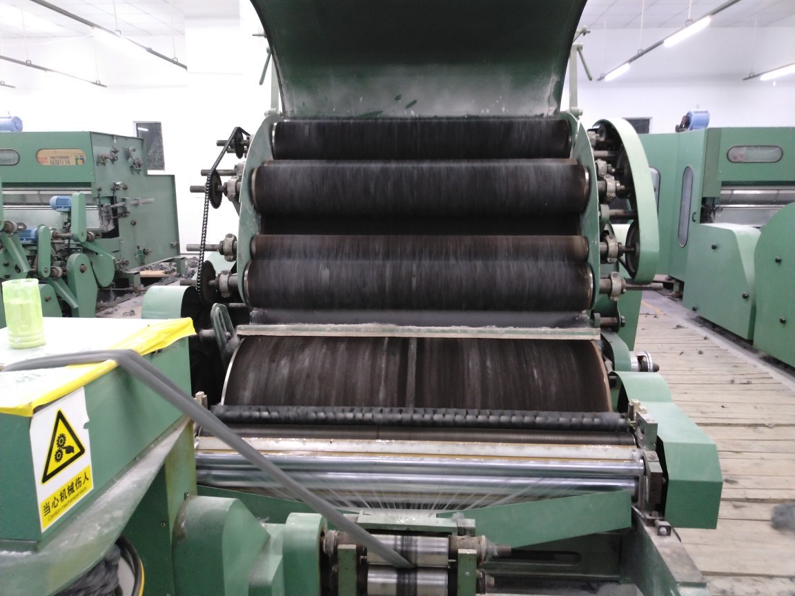 胶南王台厂家直销b272a精纺梳毛机高速梳理机