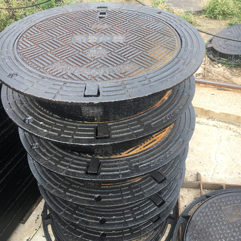 球墨铸铁井盖防沉降防盗隐形井盖可调试圆形窨井盖雨水篦子