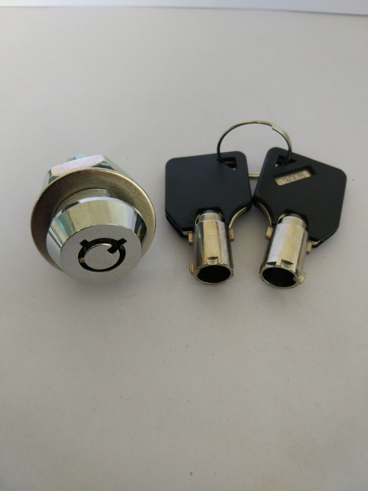 厂家定制信箱锁机箱锁圆匙柜锁七珠锁梅花锁锁芯游戏机锁广告箱锁
