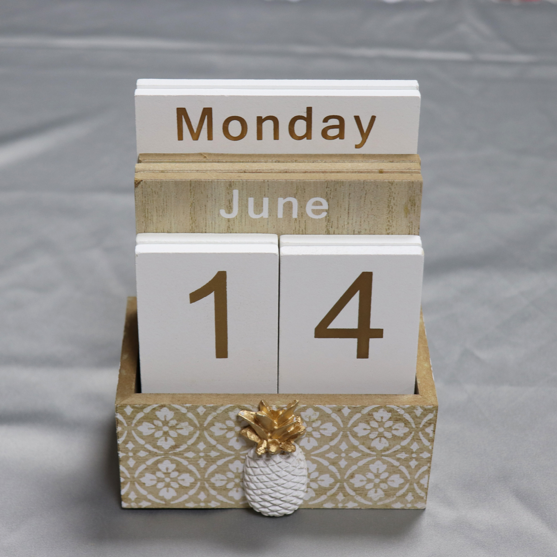 ins新款木牌日历仙人掌菠萝日历翻牌日历万年历摆件礼物批发定做