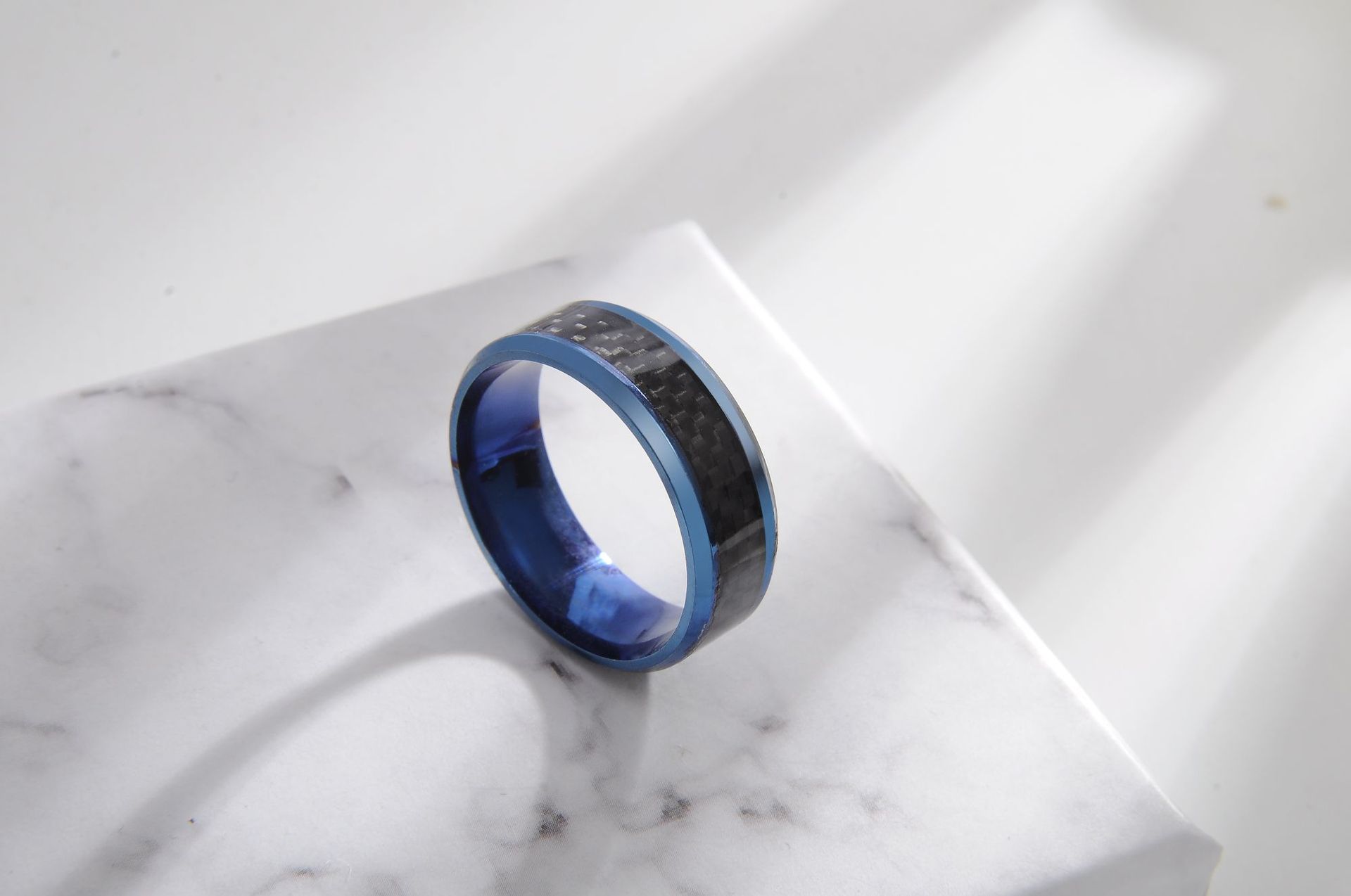 跨境饰品不锈钢碳纤维钛钢戒指ol时尚新款指环男士个性戒指 批发