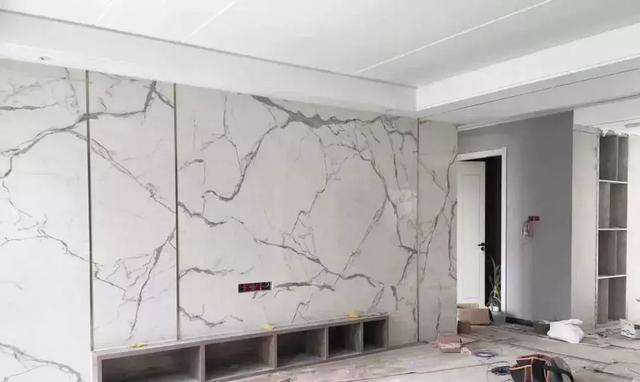 客厅电视背景墙选择大理石背景墙施工细节和注意事项介绍
