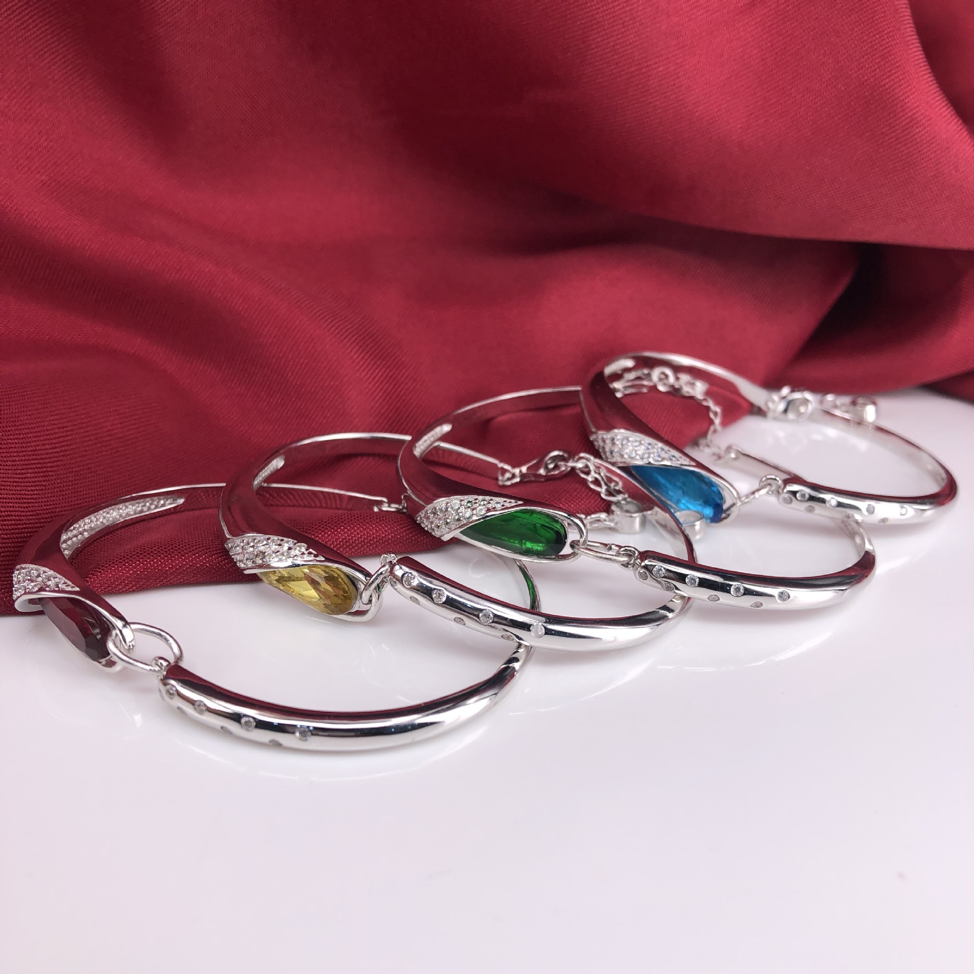 s925纯银手链 海洋之心镶黄红蓝宝石 缪斯之眼蓝水晶鞋手链手镯