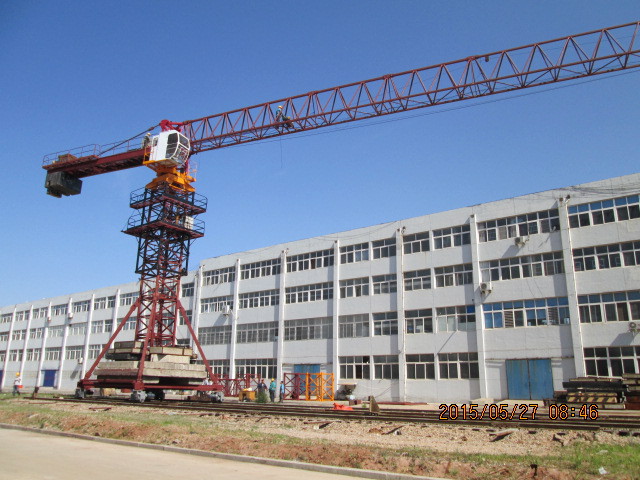 移动式塔机 起重量8/10吨 臂长20米 起升高度10米 qtz80行走塔机