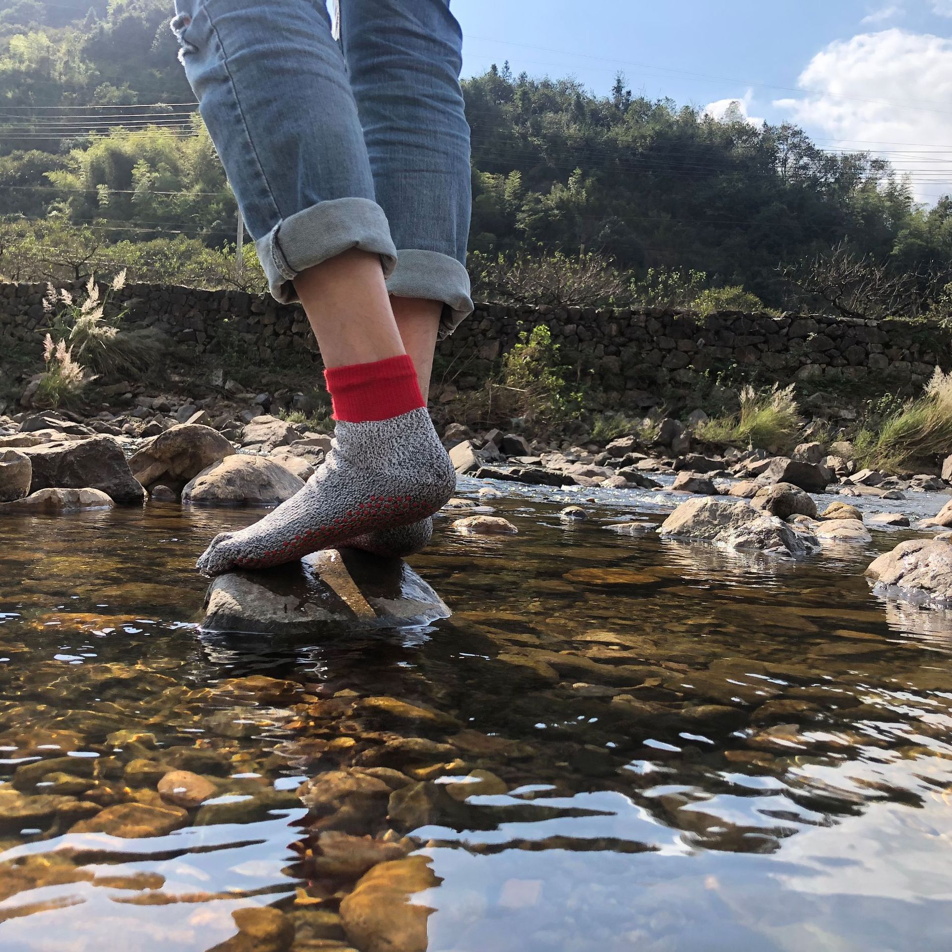 安全类别:b类(可直接接触皮肤) 尺码:均码(因袜子有橡筋成分,故弹性