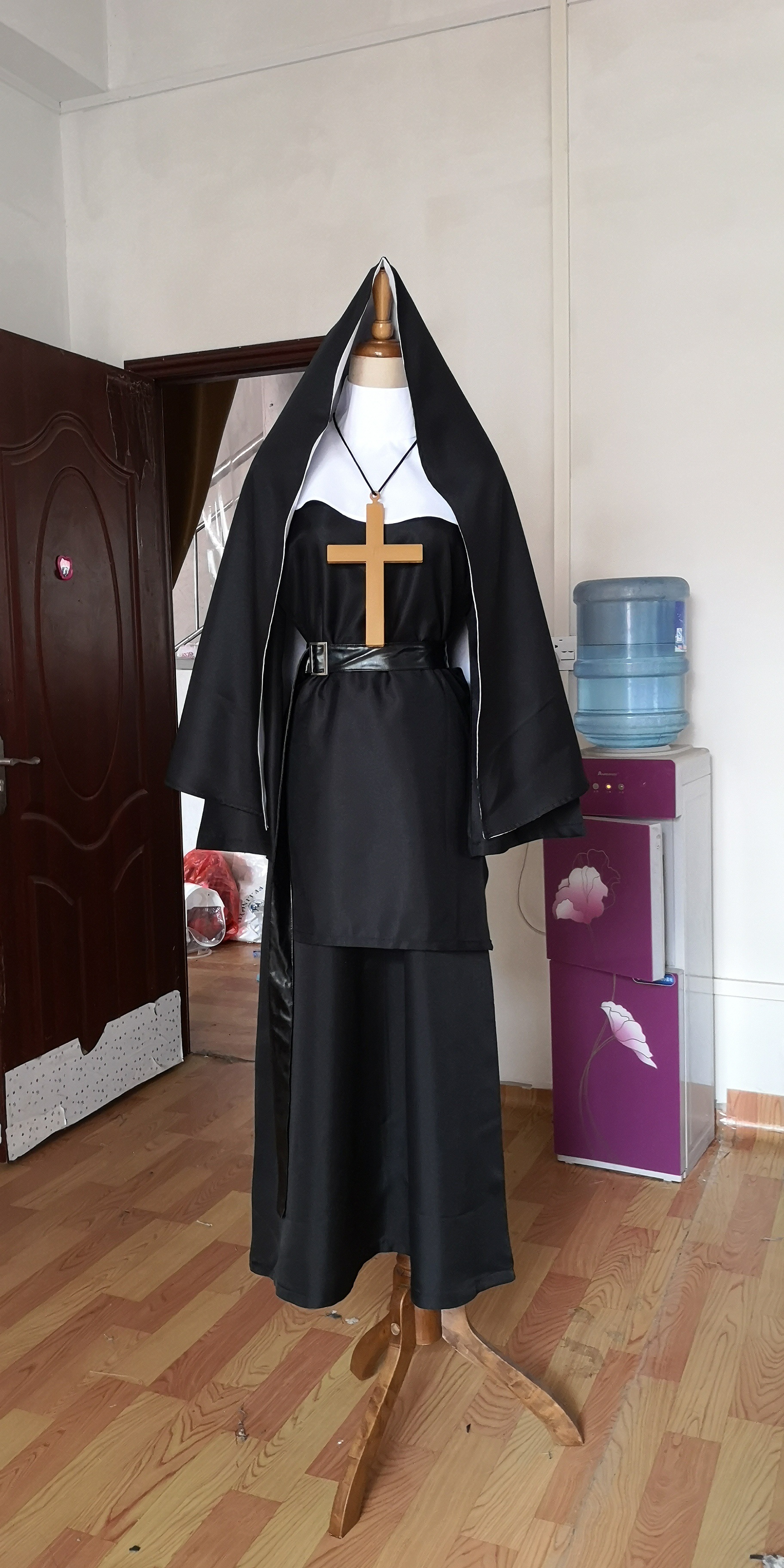 the nun鬼修女cos服万圣节诡修女牧师长袍白色cosplay修女