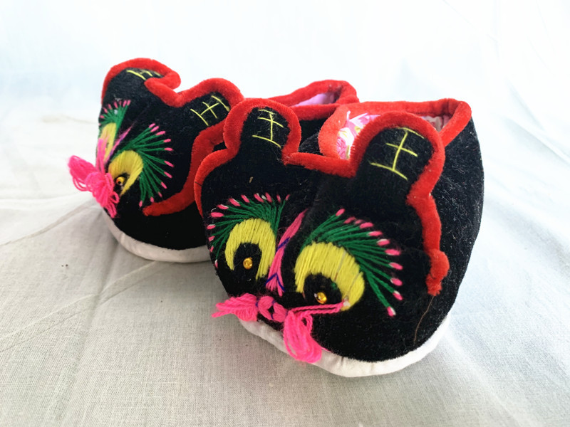 陕北民间工艺品纯手工老虎鞋虎头鞋传统童鞋小孩鞋婴儿鞋满月礼物