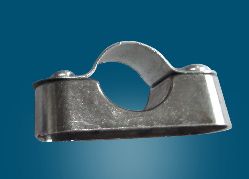 厂家直销镀锌离墙码元宝卡 金属管夹管卡管箍 欧姆卡抱箍马鞍卡