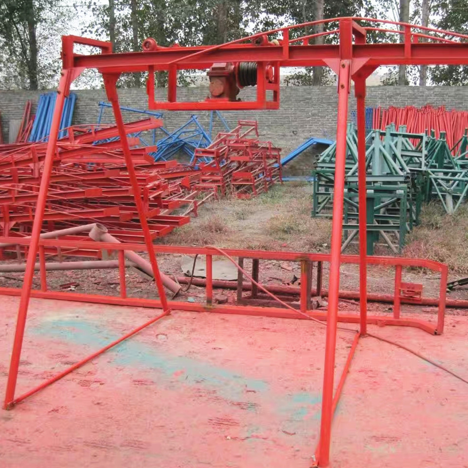 屋顶直滑式上料机三柱直滑小吊机直滑式吊运机