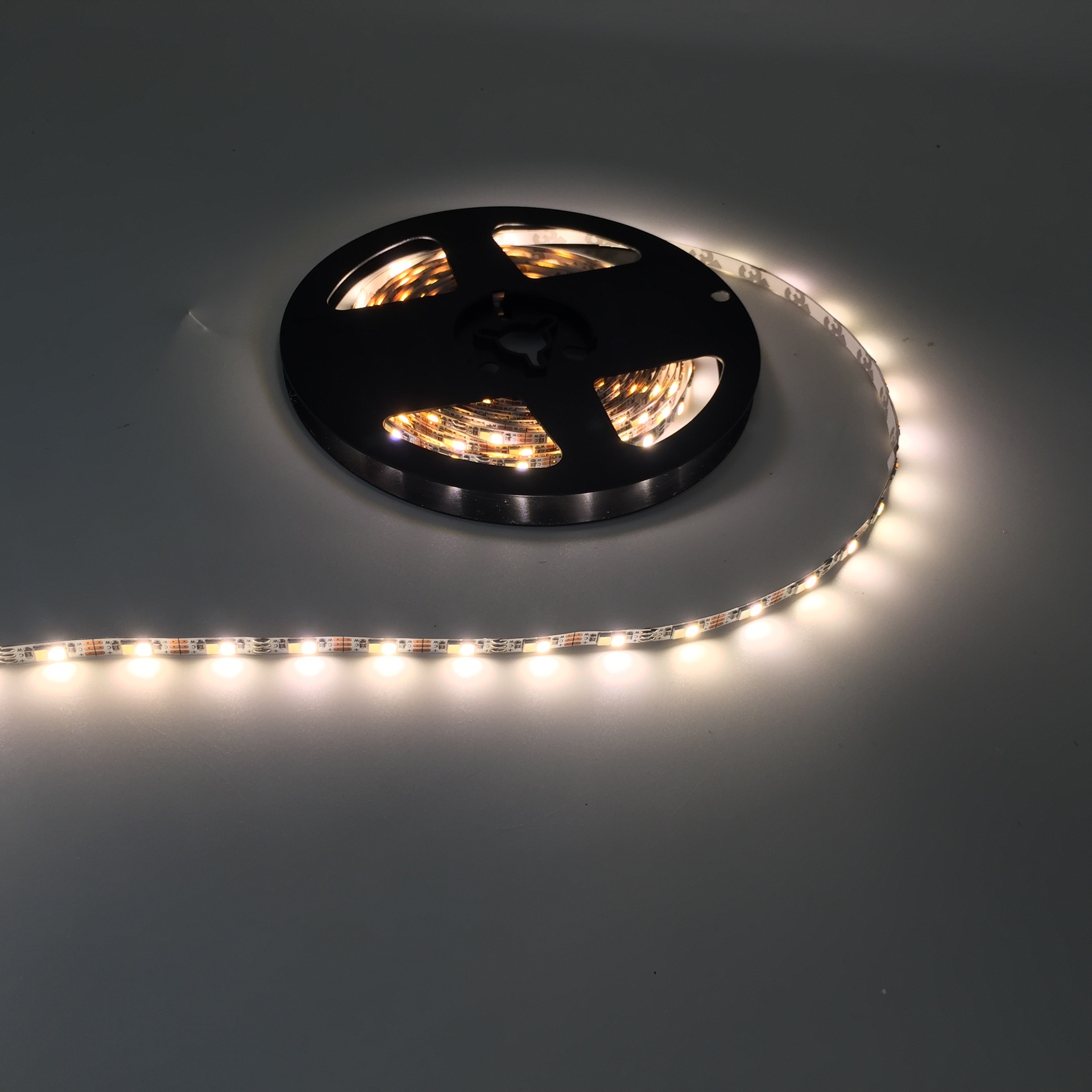 5v 2835双色灯带120灯 化妆镜灯带5mm双色温3.7v灯条源头厂家灯条