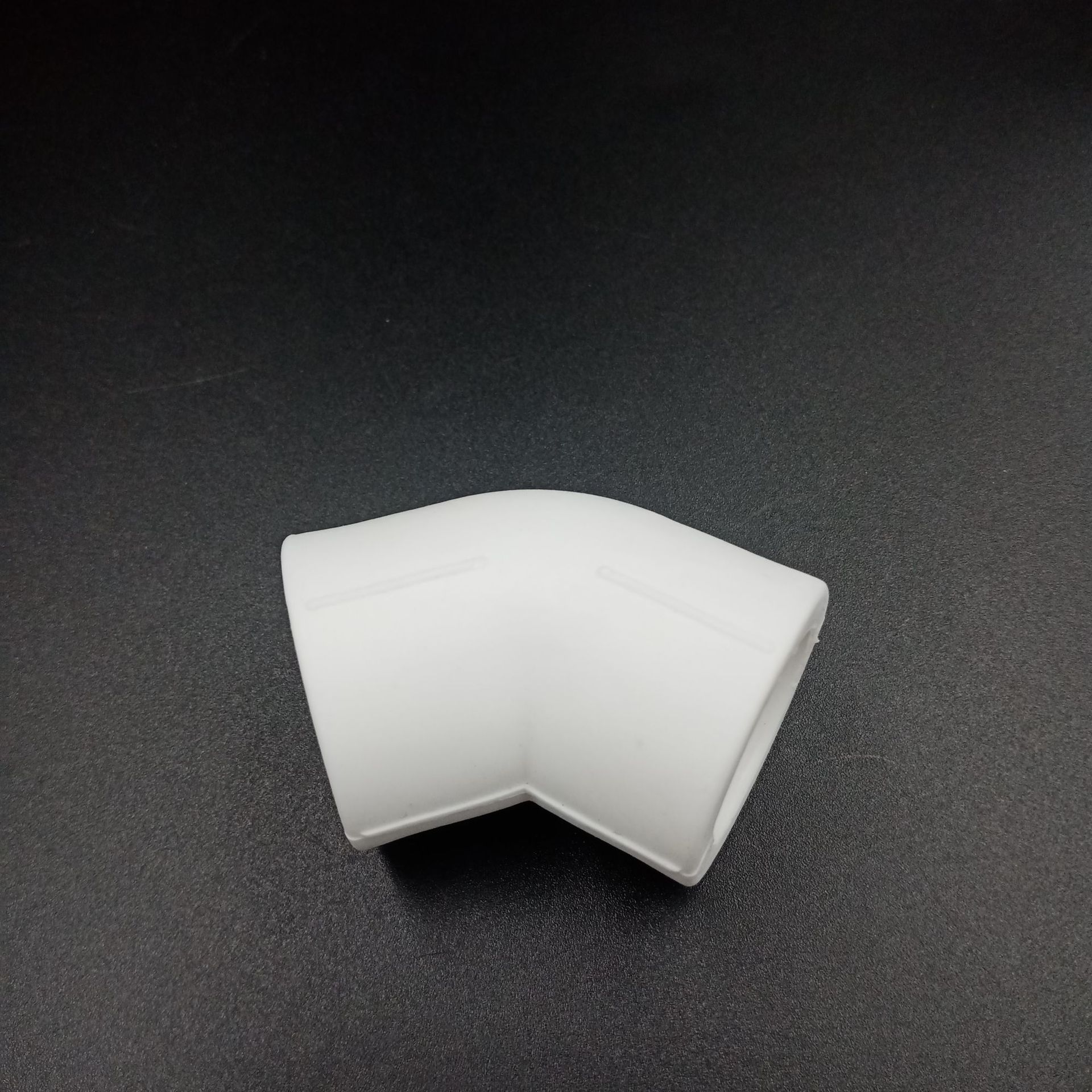 厂家批发ppr45度弯头 45°小弯热熔配件ppr自来水管ppr管件配件