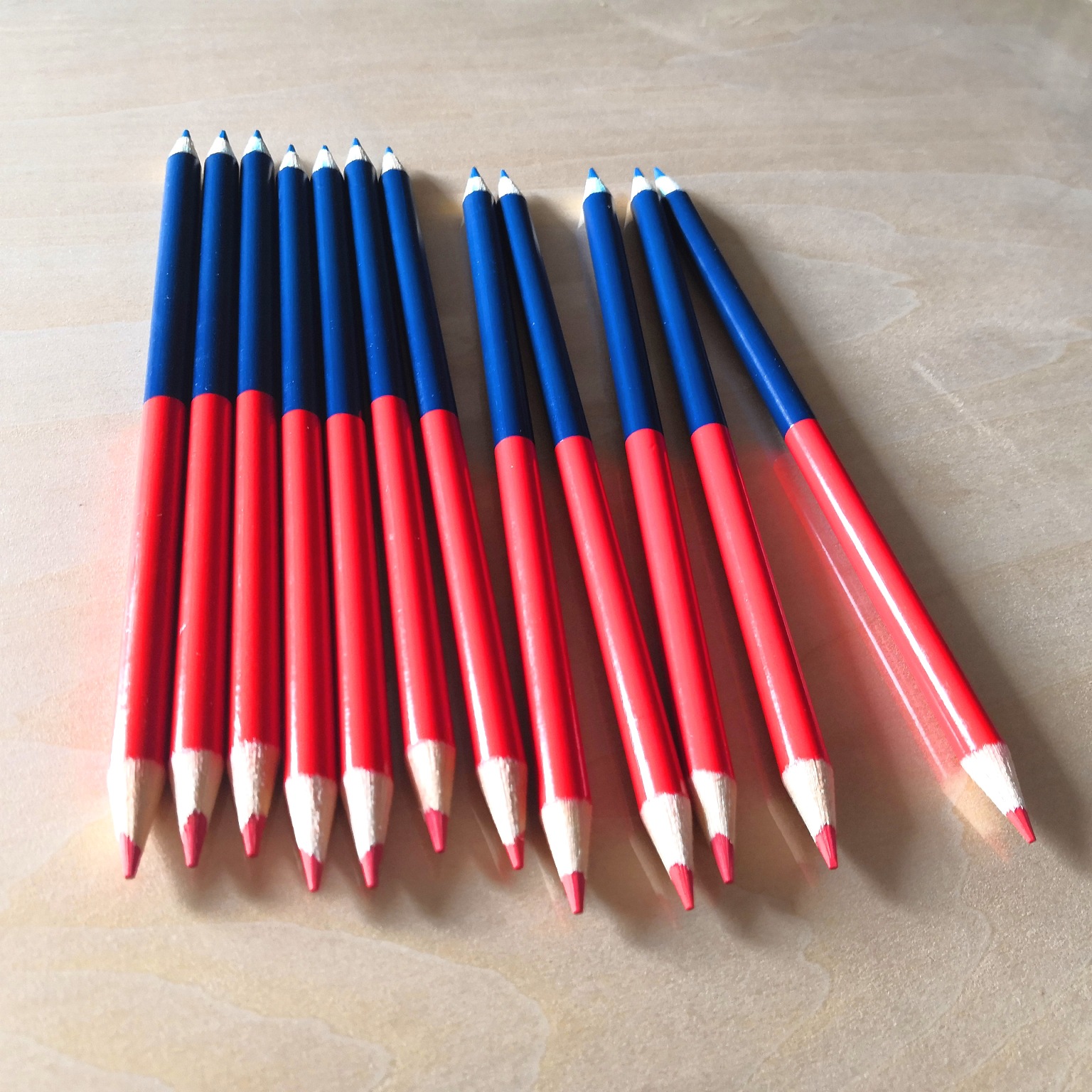 厂家批发12支装木制红蓝铅笔双头木工划线记号笔绘图画画彩色铅笔