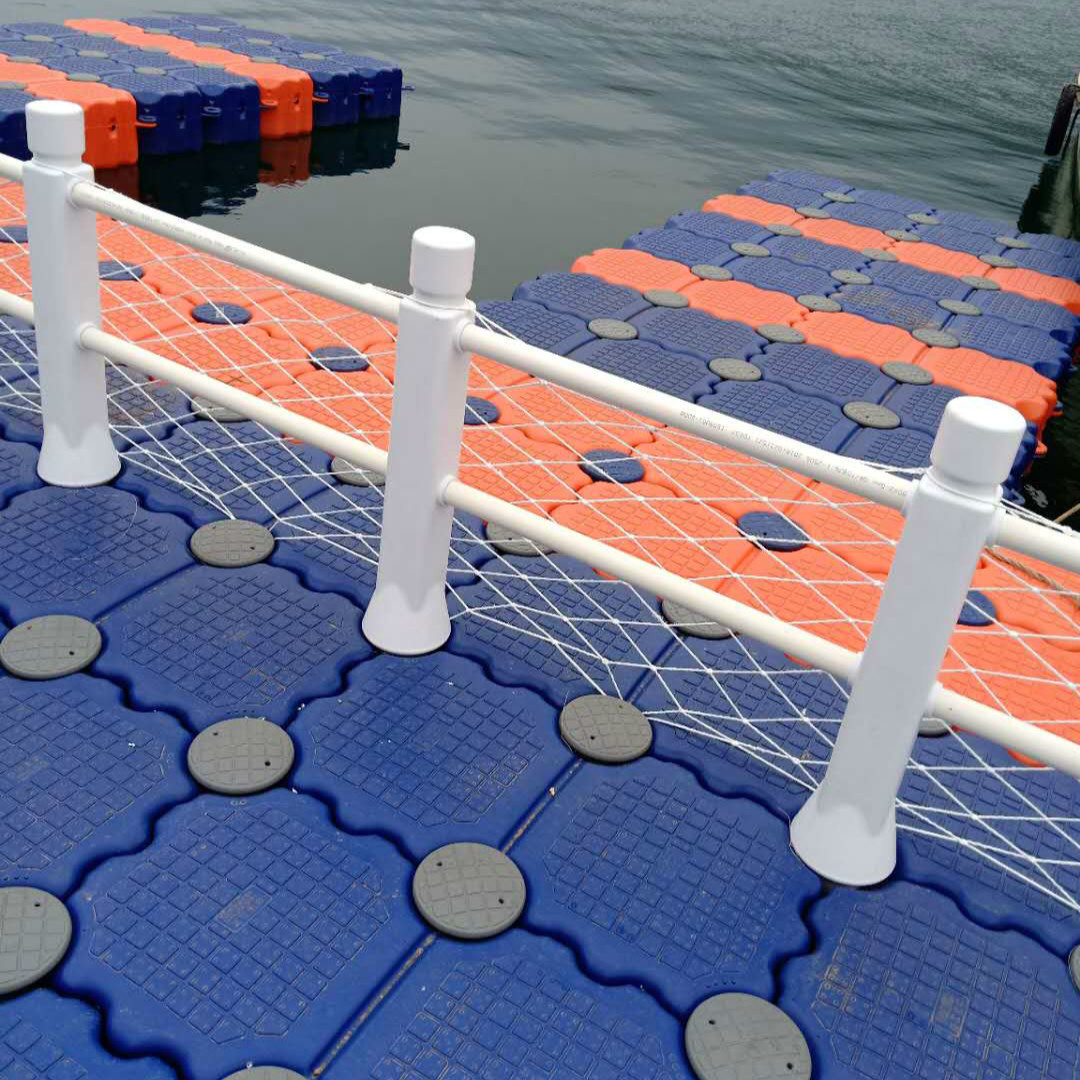 经济实惠的水上浮筒景观浮桥游艇码头浮筒一体式水上塑料浮筒